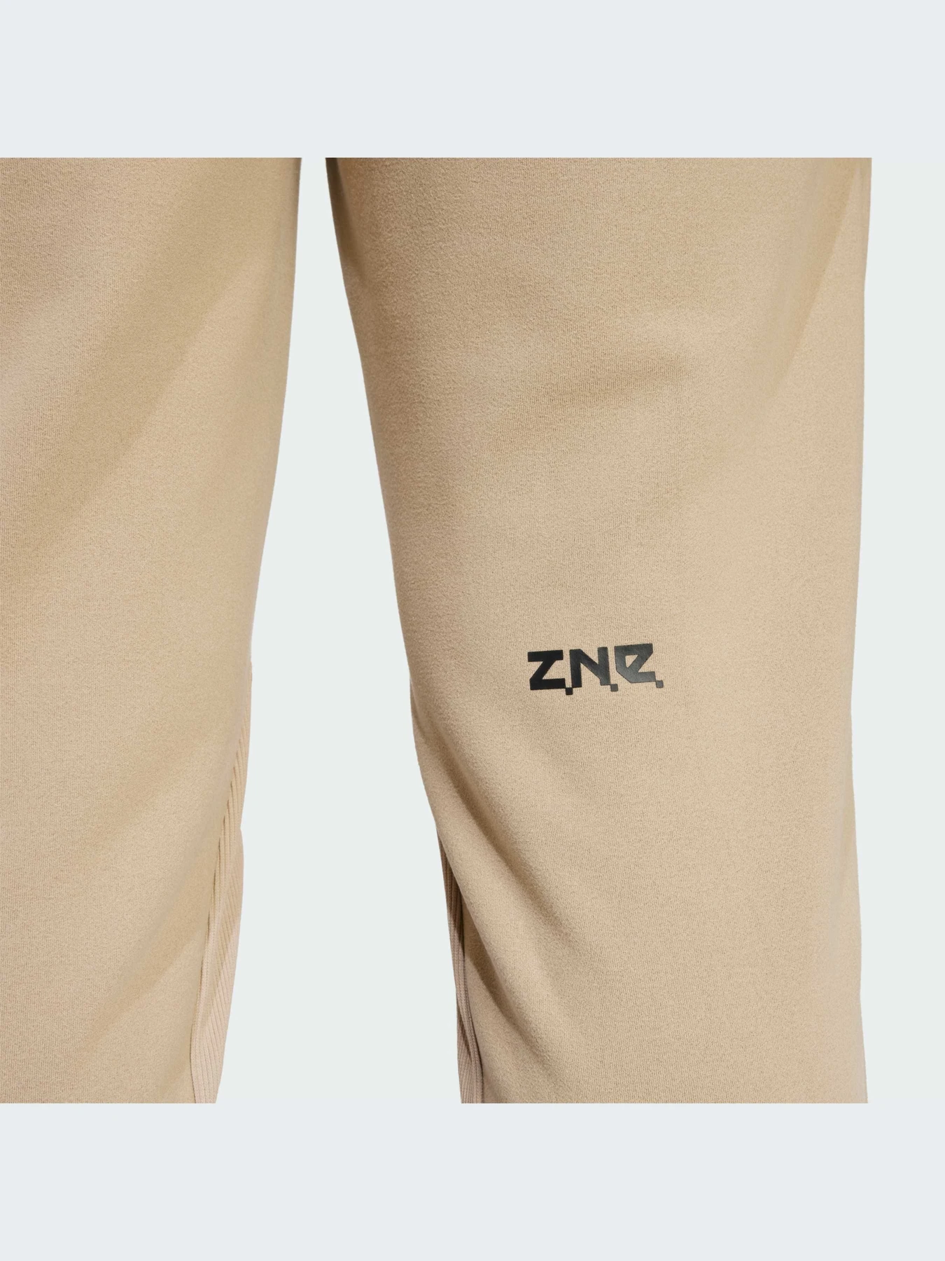 Брюки Adidas ZNE модель IS9281 Брюки Adidas ZNE модель IS9281 Фото