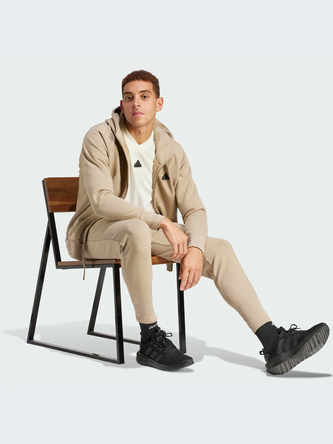 Худі та світшоти Adidas ZNE модель IS9280 Худі та світшоти Adidas ZNE модель IS9280 Фото