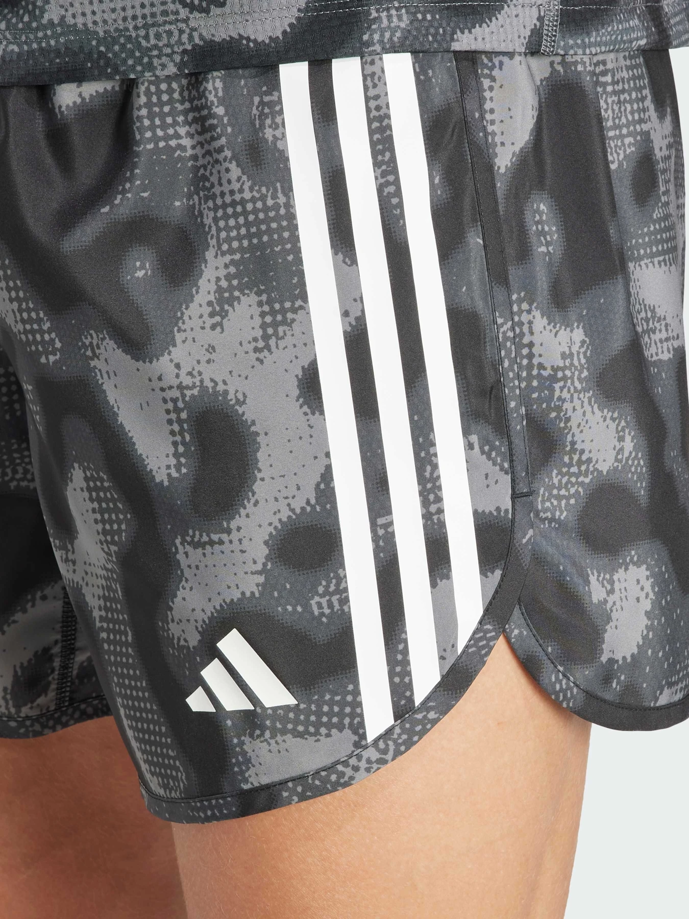 Шорты Adidas 3 Stripes модель IK4996 Шорты Adidas 3 Stripes модель IK4996 Фото
