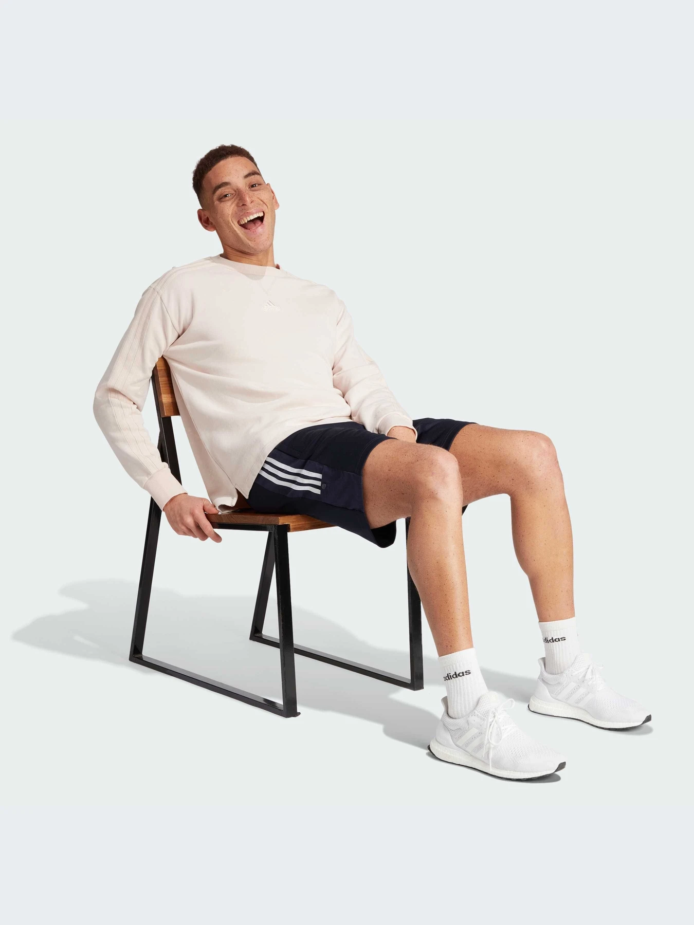 Худи и свитшоты Adidas 3 Stripes модель IR5255 Фото