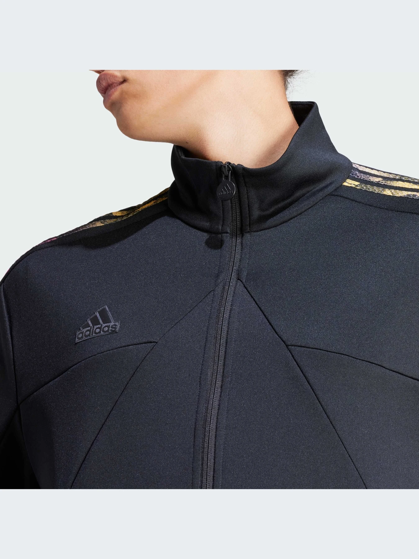 Худи и свитшоты Adidas Tiro модель IP3787 Фото
