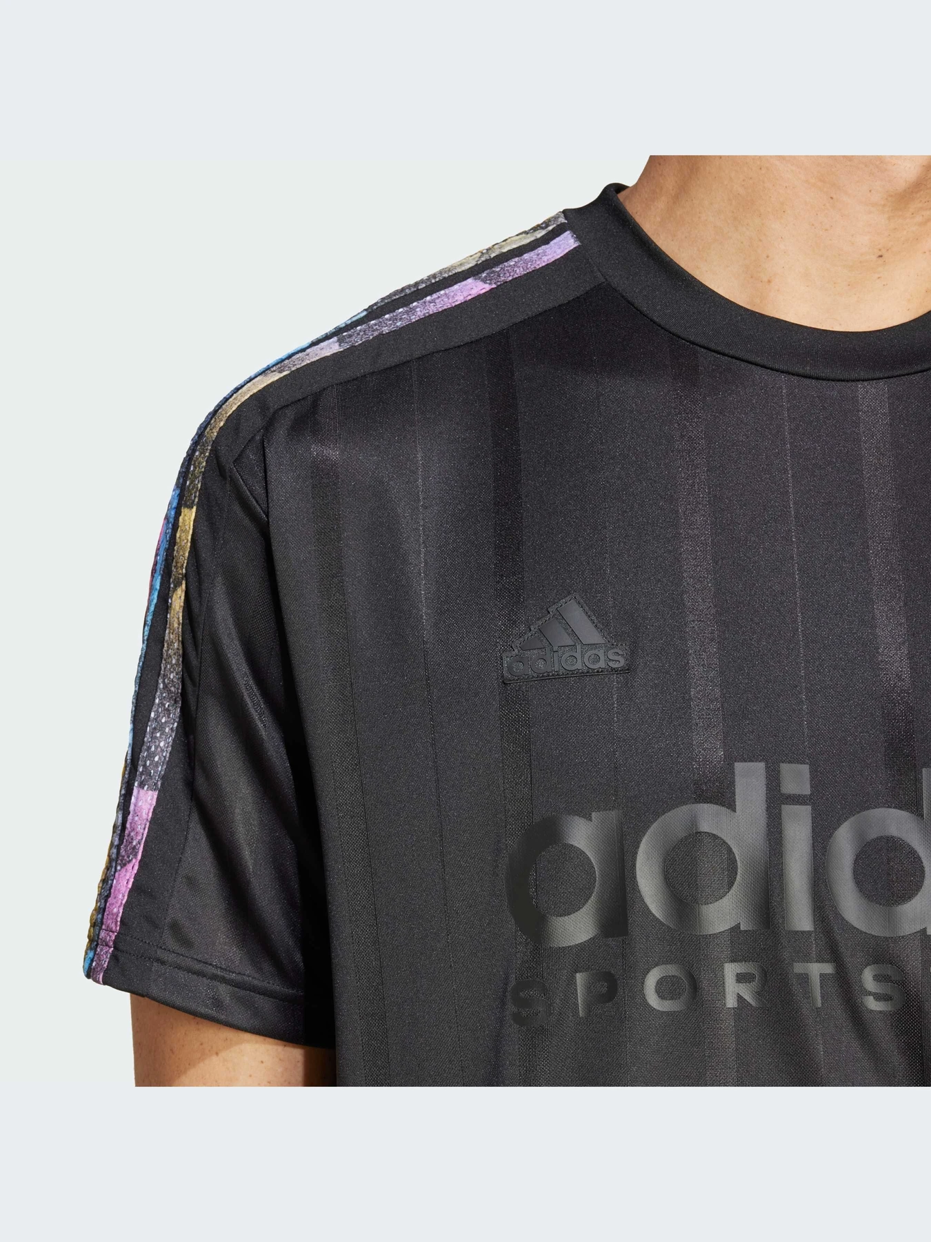 Футболки і поло Adidas Tiro модель IP3786 Фото