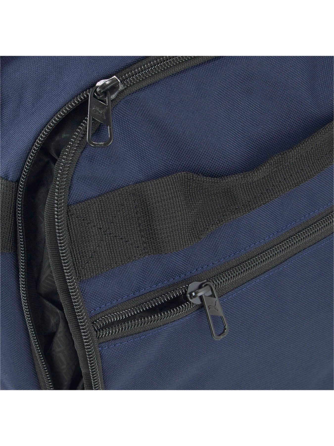 Сумки PUMA Challenger Duffel Bag S модель 079530 Сумки PUMA Challenger Duffel Bag S модель 079530 Фото