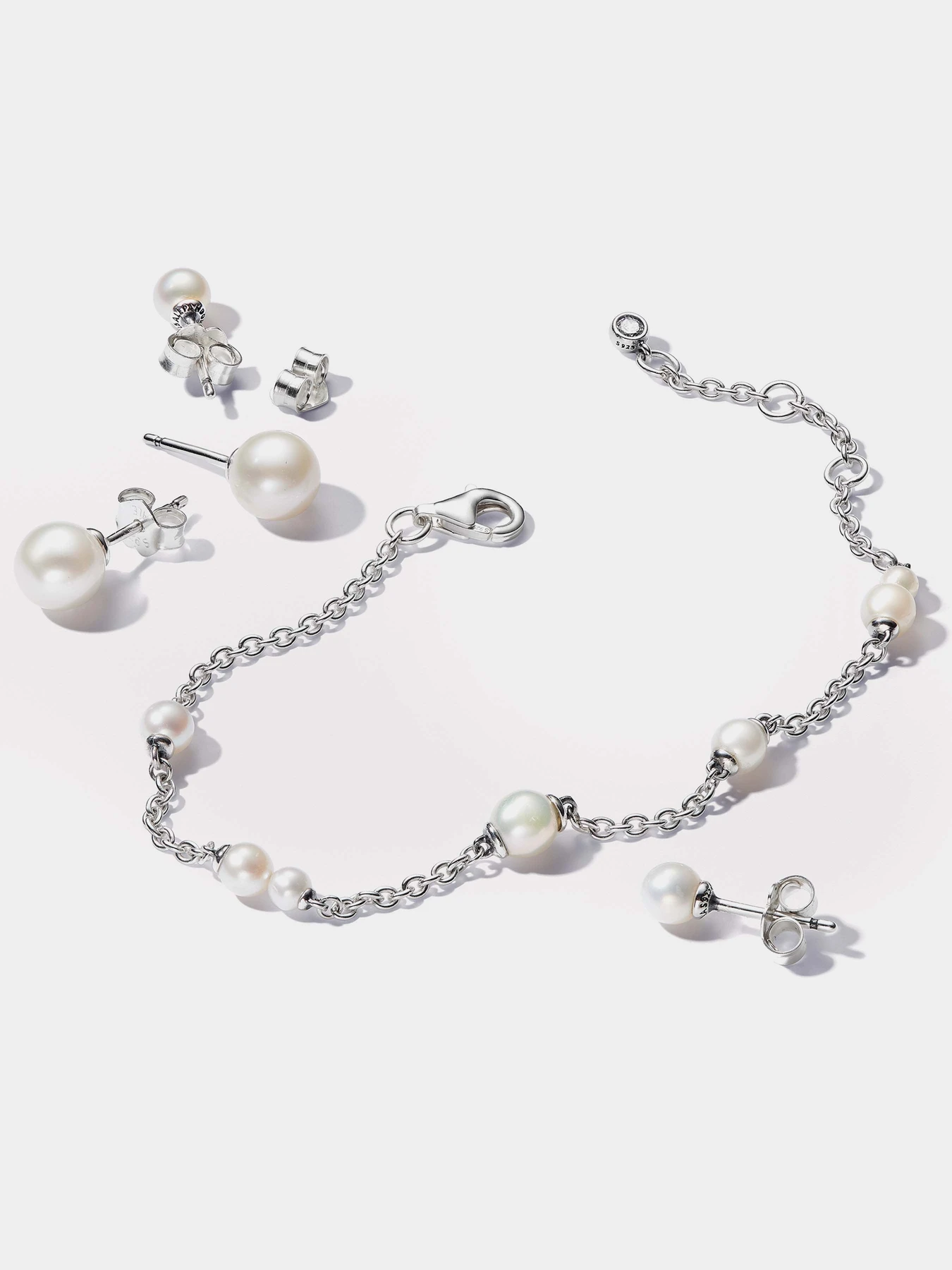 Самостійні PANDORA модель 593172C01 Самостійні PANDORA модель 593172C01 Фото