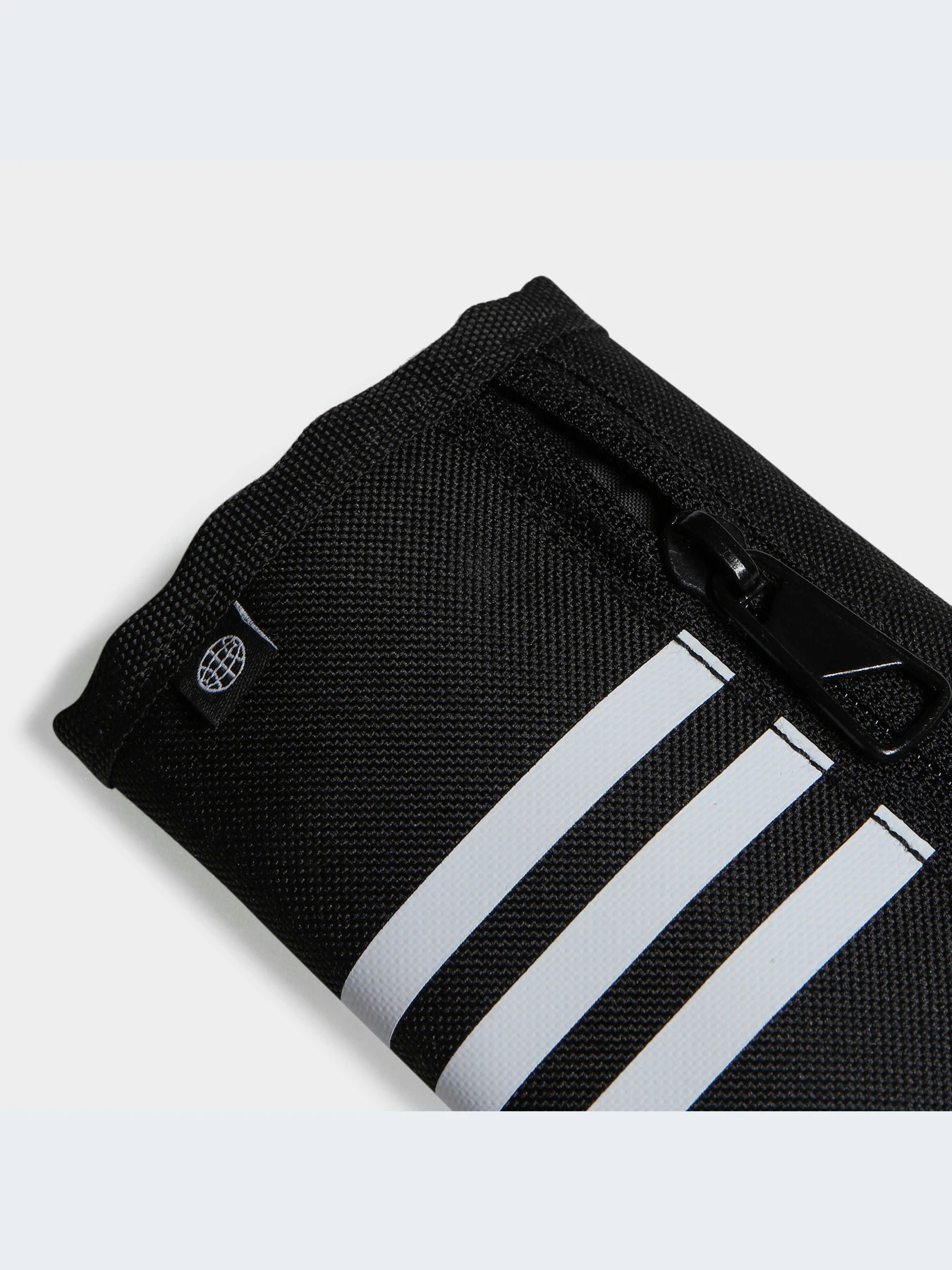 Гаманці Adidas модель HT4750 Гаманці Adidas модель HT4750 Фото