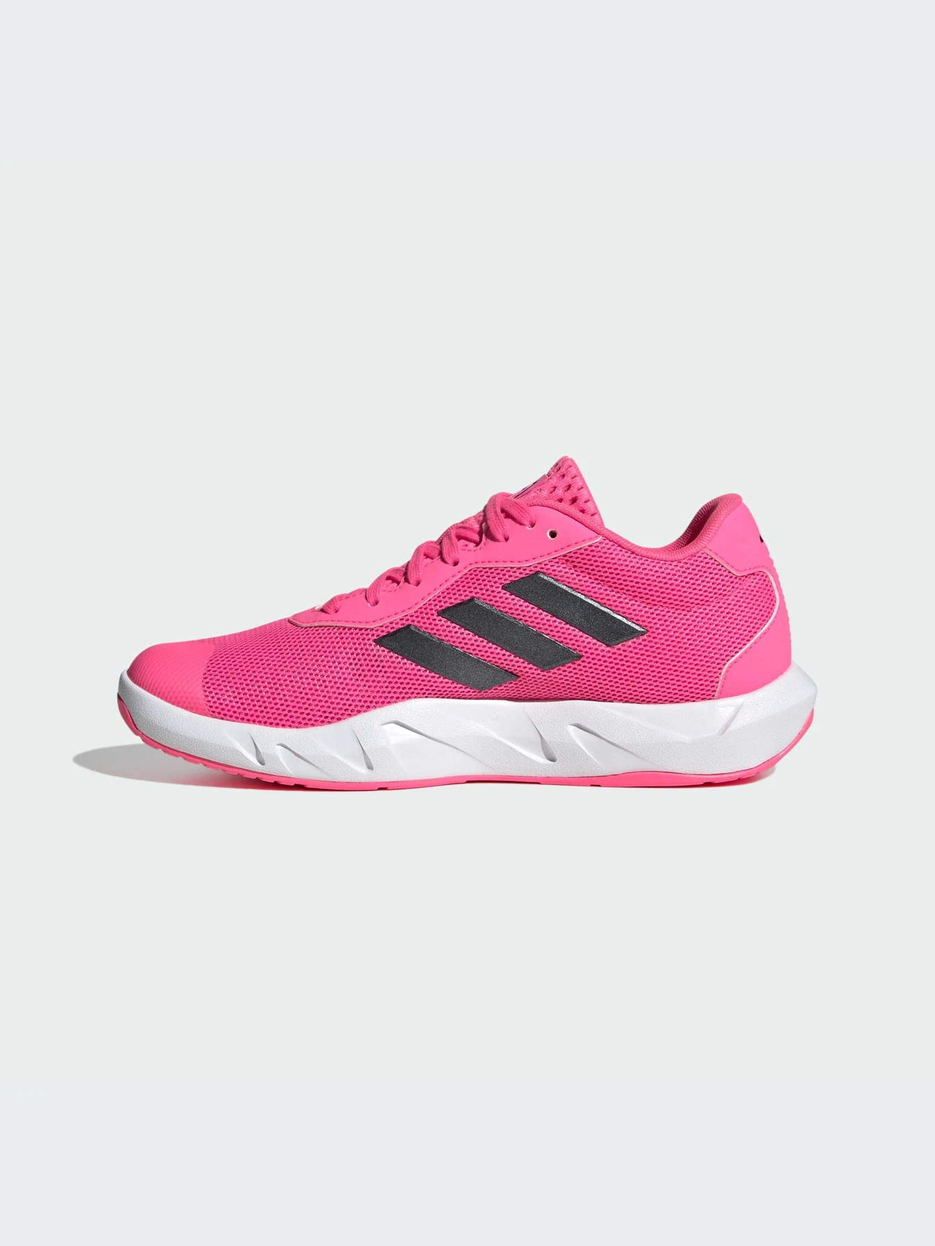 Кроссовки Adidas модель IG0733 Кроссовки Adidas модель IG0733 Фото