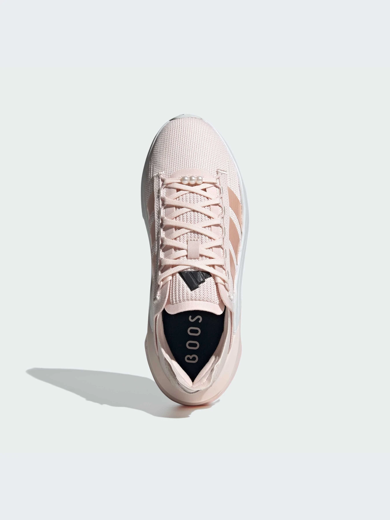 Кроссовки Adidas AVRYN модель IG3620 Кроссовки Adidas AVRYN модель IG3620 Фото