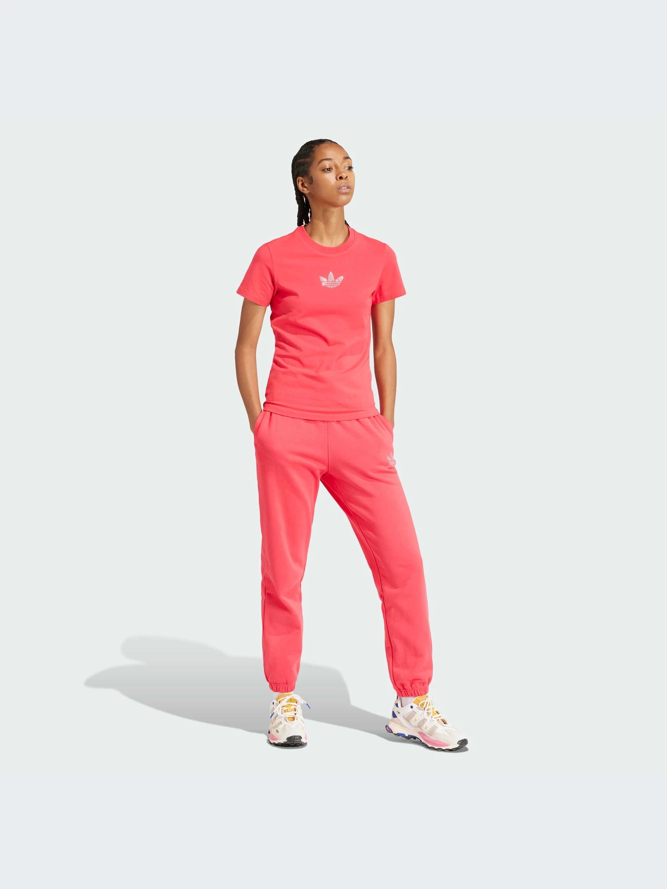Футболки и поло Adidas модель IS4596 Футболки и поло Adidas модель IS4596 Фото