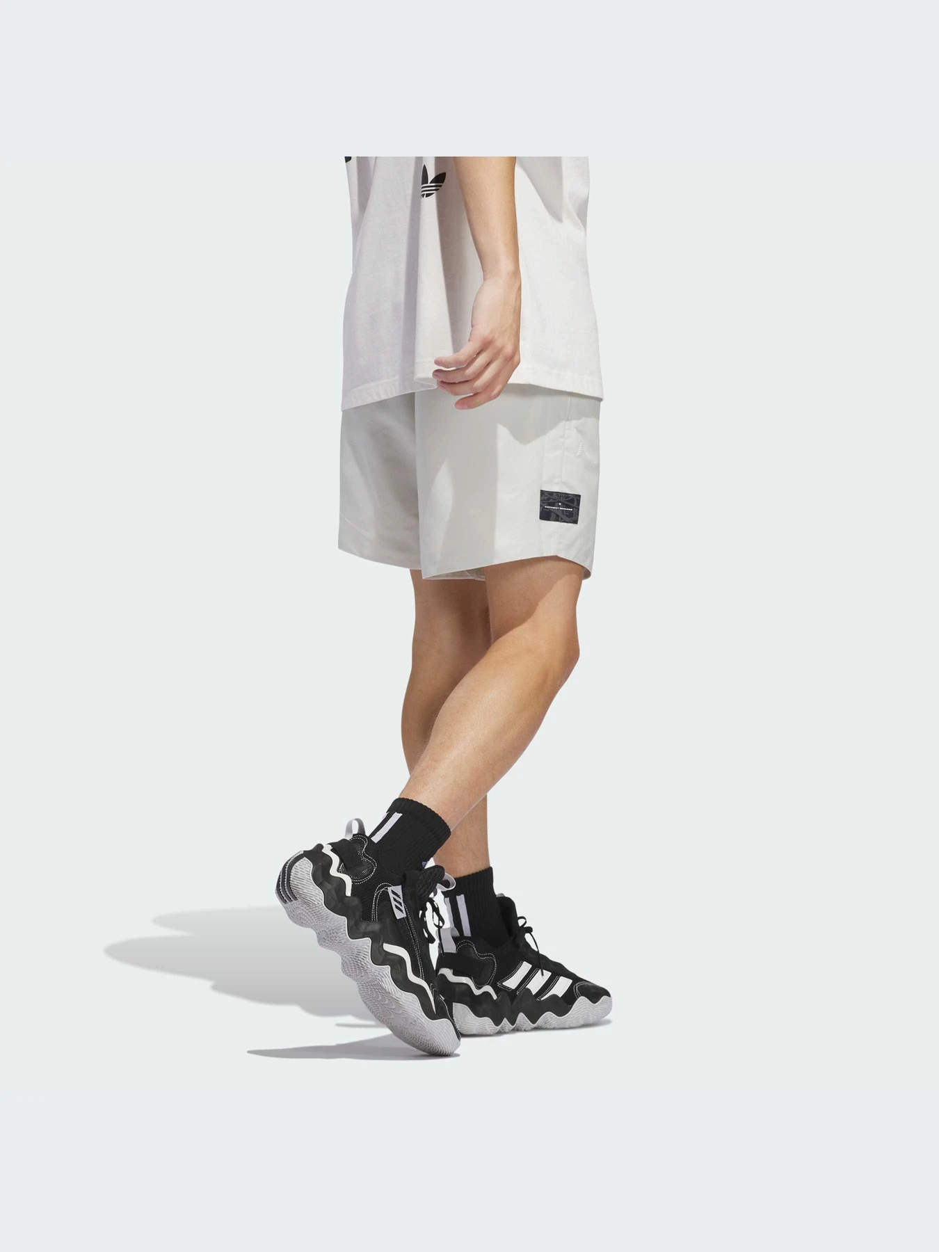 Шорты Adidas модель IR5641 Шорты Adidas модель IR5641 Фото