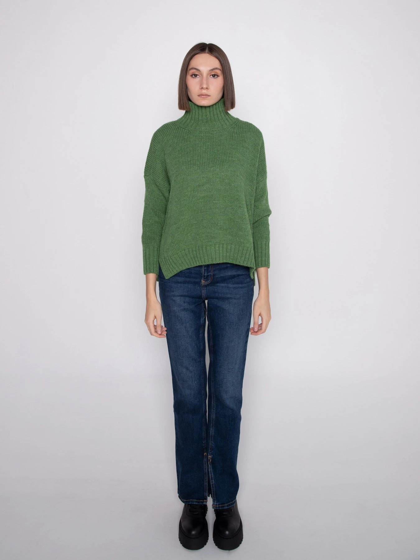 Свитры и кардиганы URBAN TRACE модель 5368-green Фото