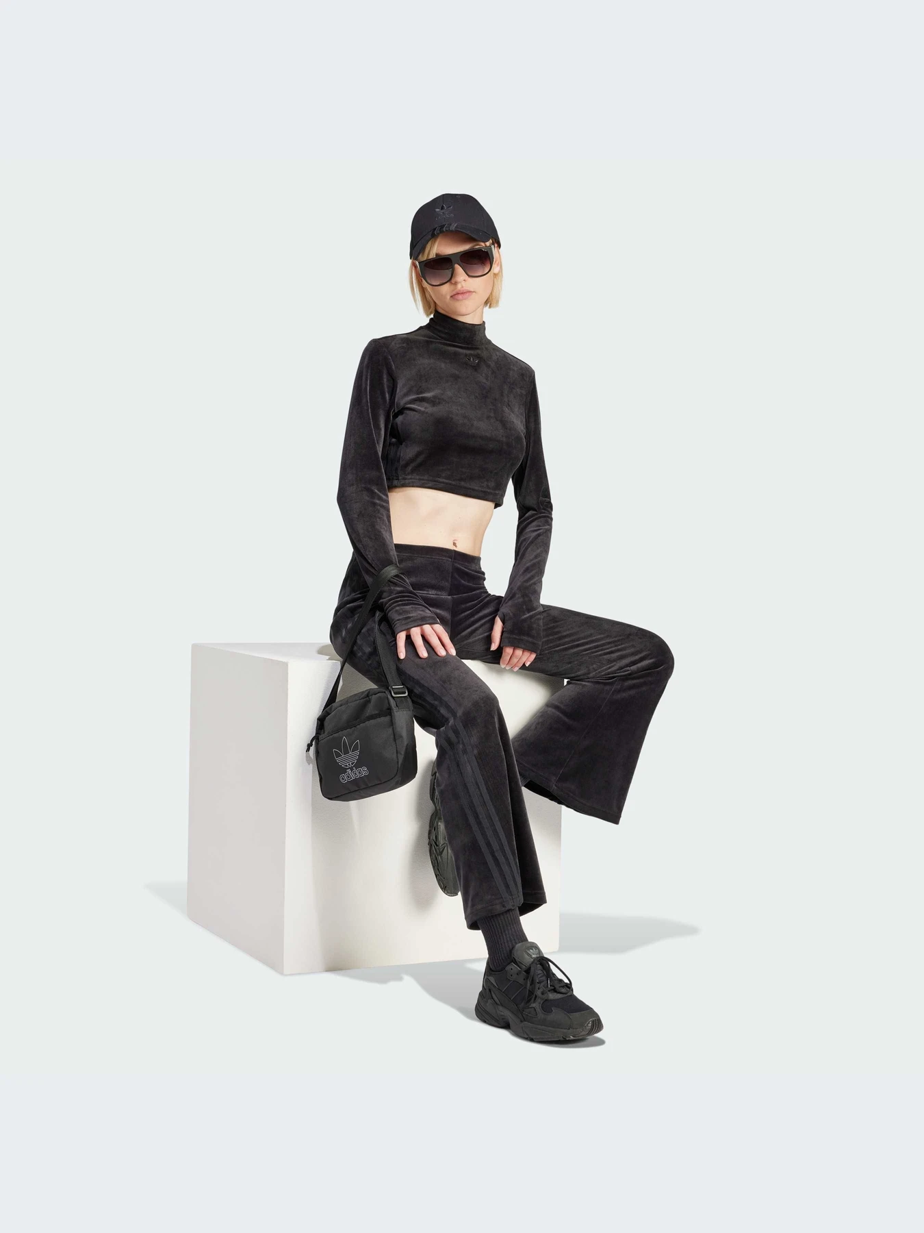 Футболки і поло Adidas модель IT9660 Футболки і поло Adidas модель IT9660 Фото