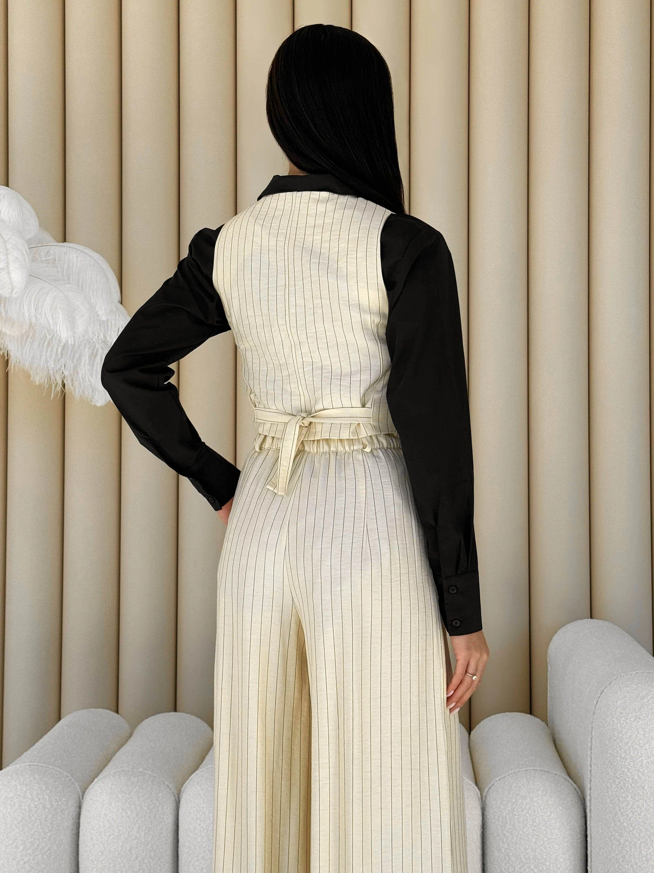 Костюмы Jadone Fashion модель Kastel_b Костюмы Jadone Fashion модель Kastel_b Фото