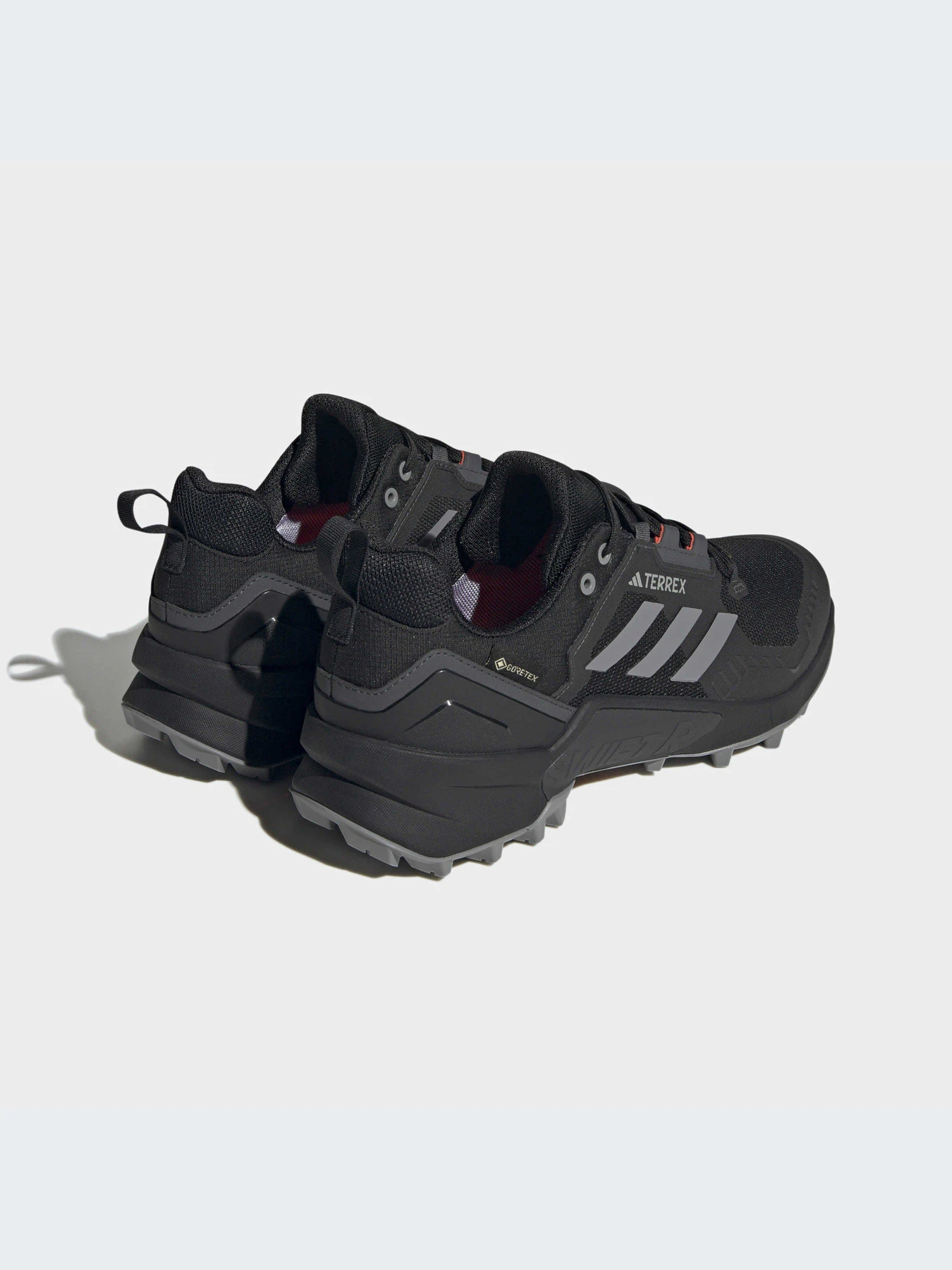 Кроссовки Adidas Terrex модель HR1310 Кроссовки Adidas Terrex модель HR1310 Фото