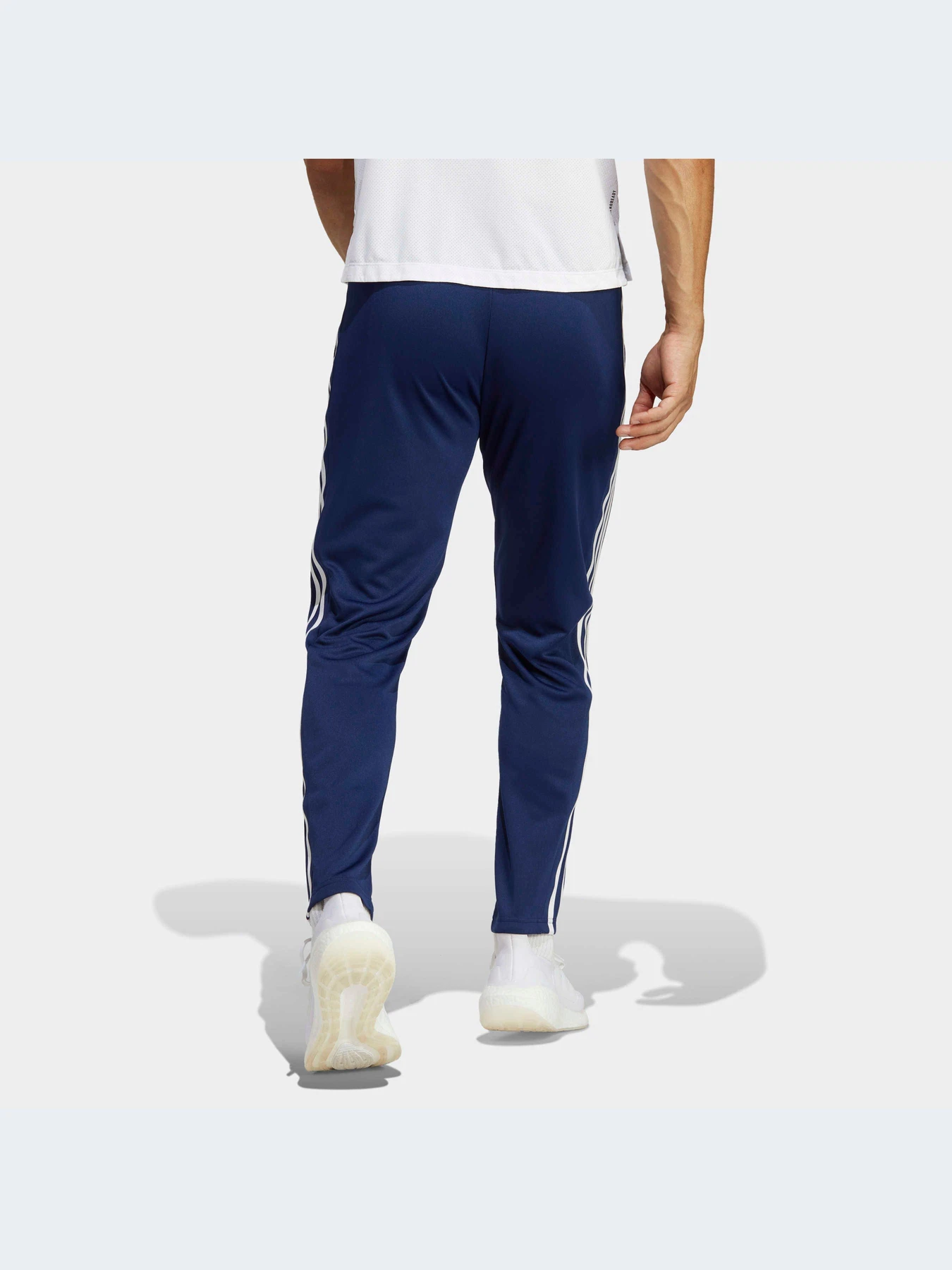 Брюки Adidas модель IB8169 Брюки Adidas модель IB8169 Фото