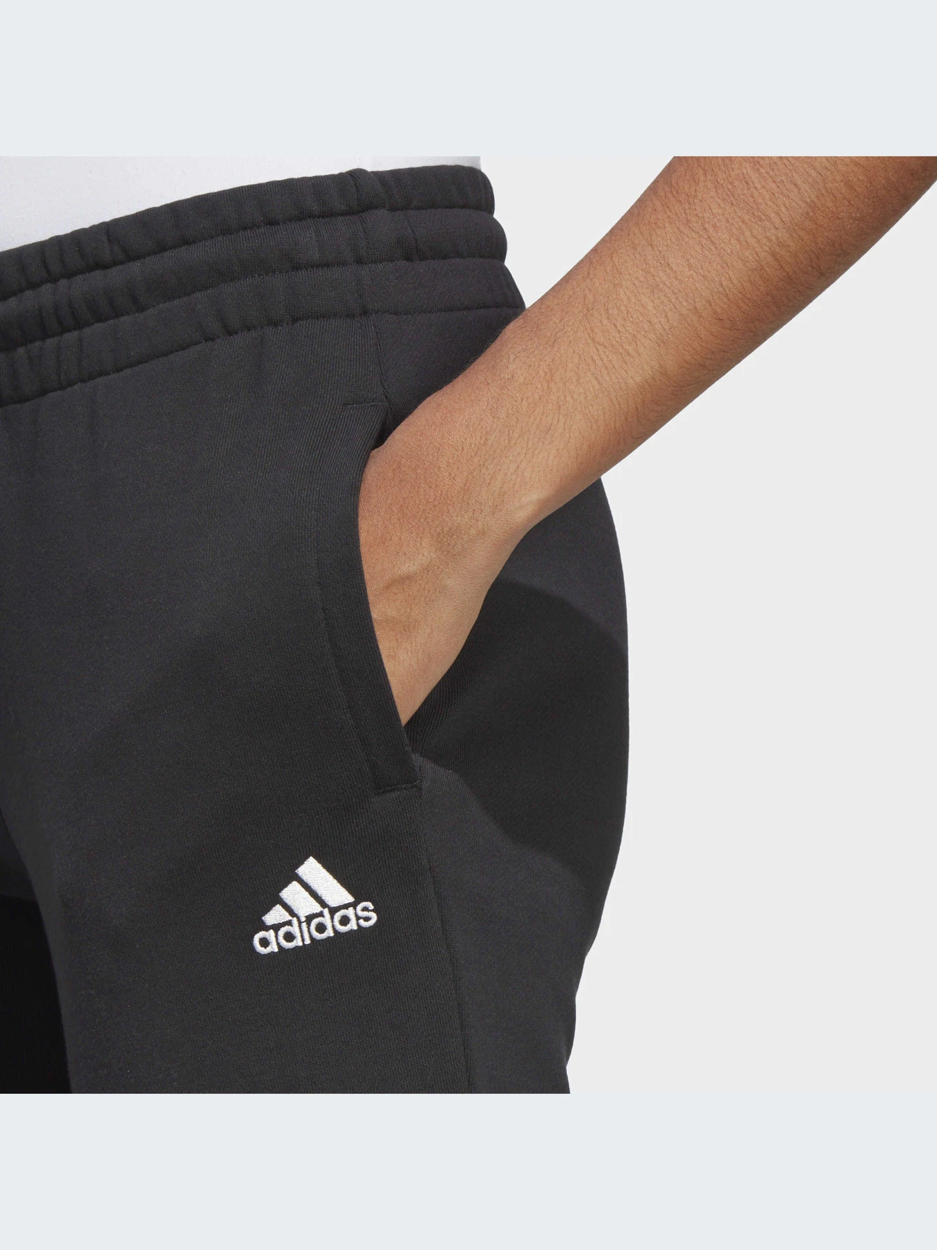 Брюки Adidas модель IC6868 Брюки Adidas модель IC6868 Фото