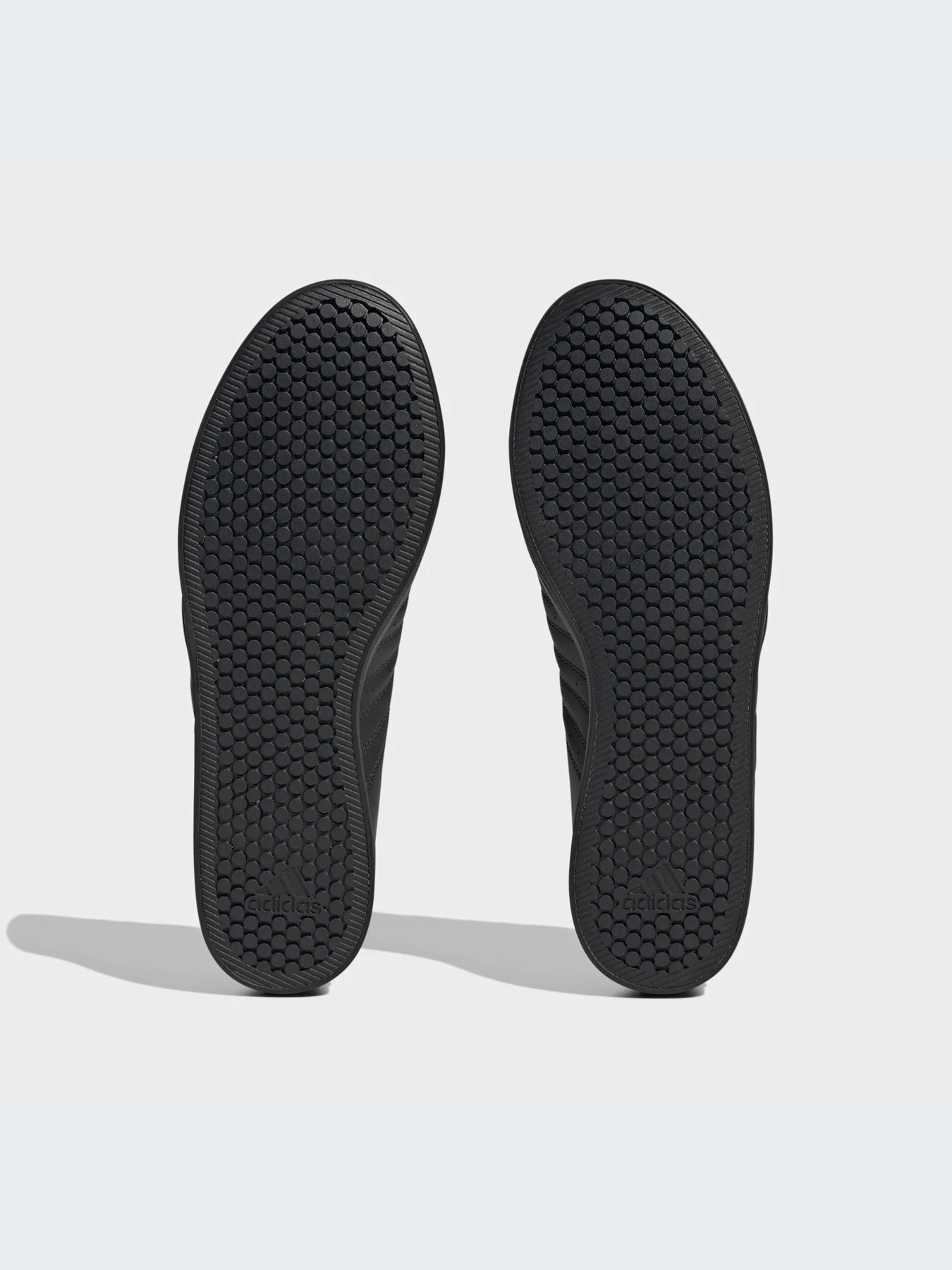 Кеды Adidas модель HP6008 Кеды Adidas модель HP6008 Фото