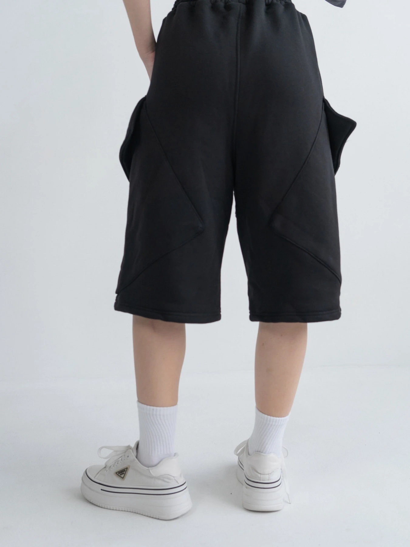Шорты IJ модель shorts-petlya-black Фото
