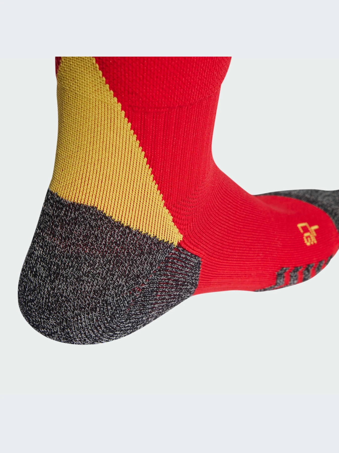 Носки и гольфы Adidas модель IP9857 Носки и гольфы Adidas модель IP9857 Фото