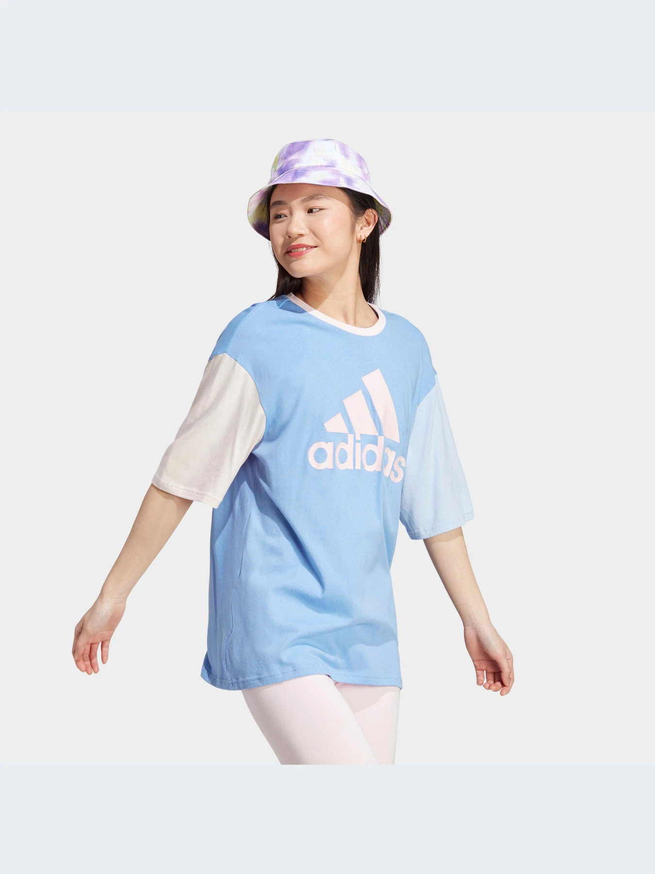Футболки і поло Adidas модель IC9859 Футболки і поло Adidas модель IC9859 Фото