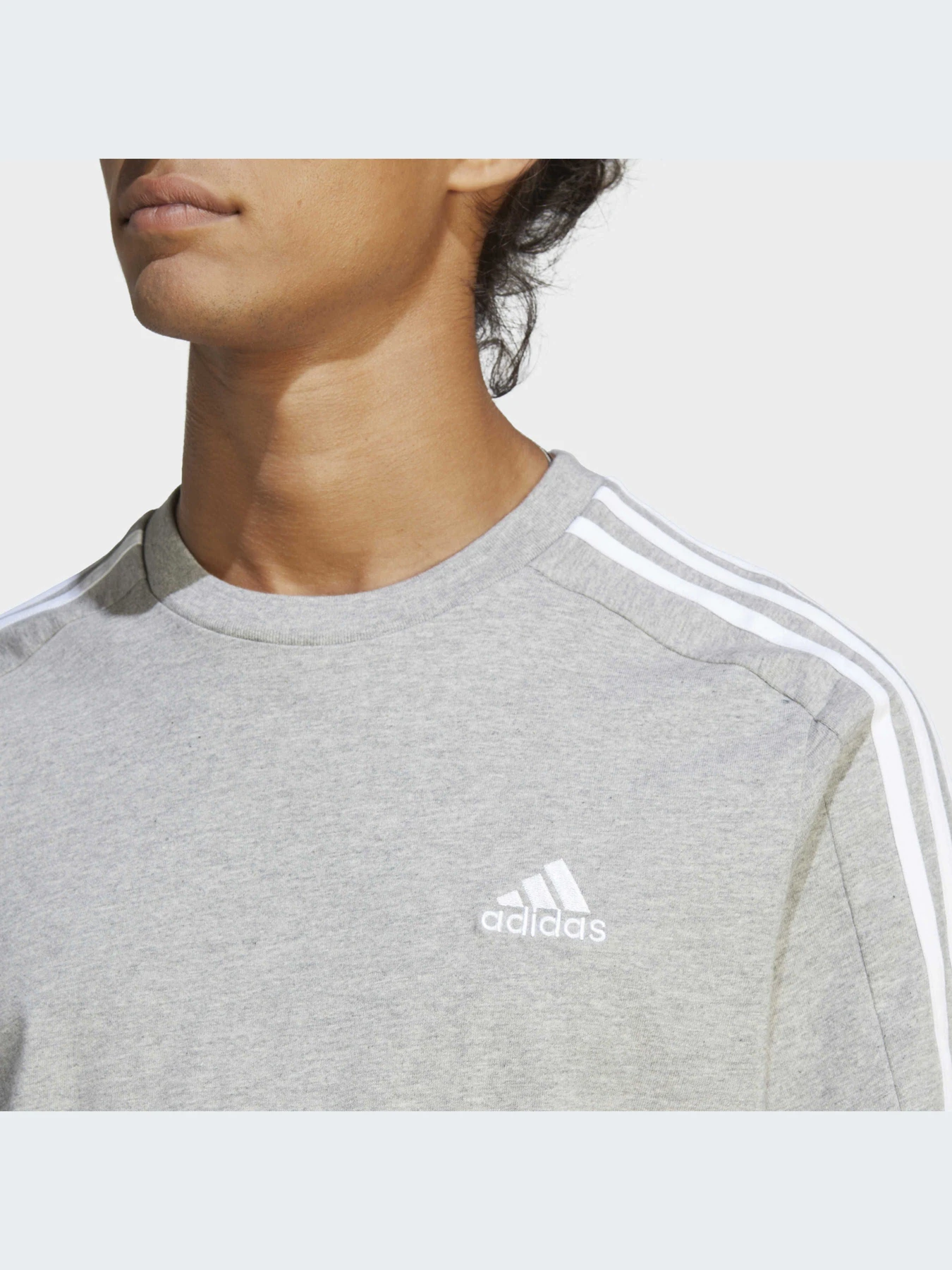 Футболки і поло Adidas модель IC9337 Футболки і поло Adidas модель IC9337 Фото