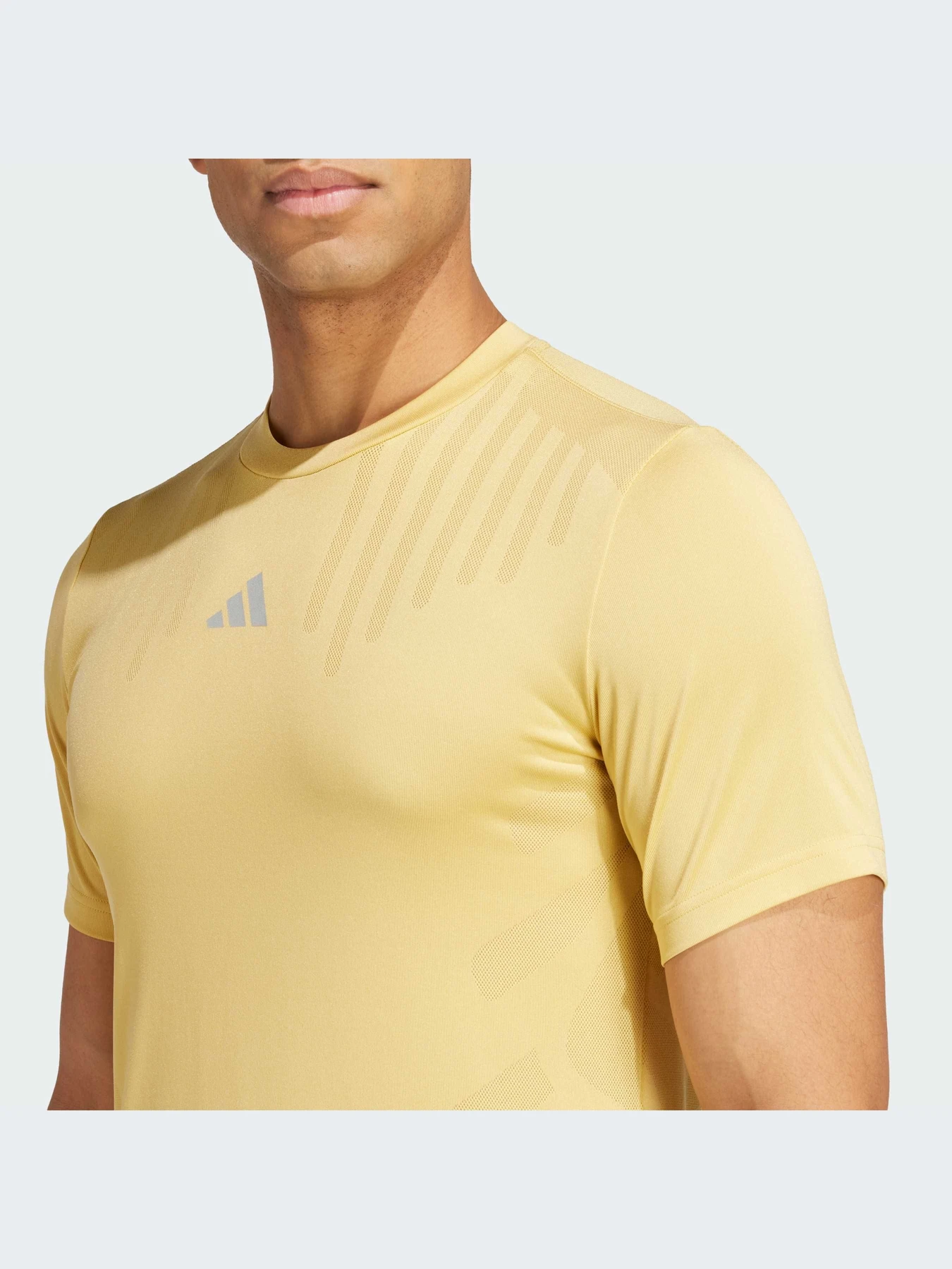 Футболки і поло Adidas модель IS3731 Футболки і поло Adidas модель IS3731 Фото