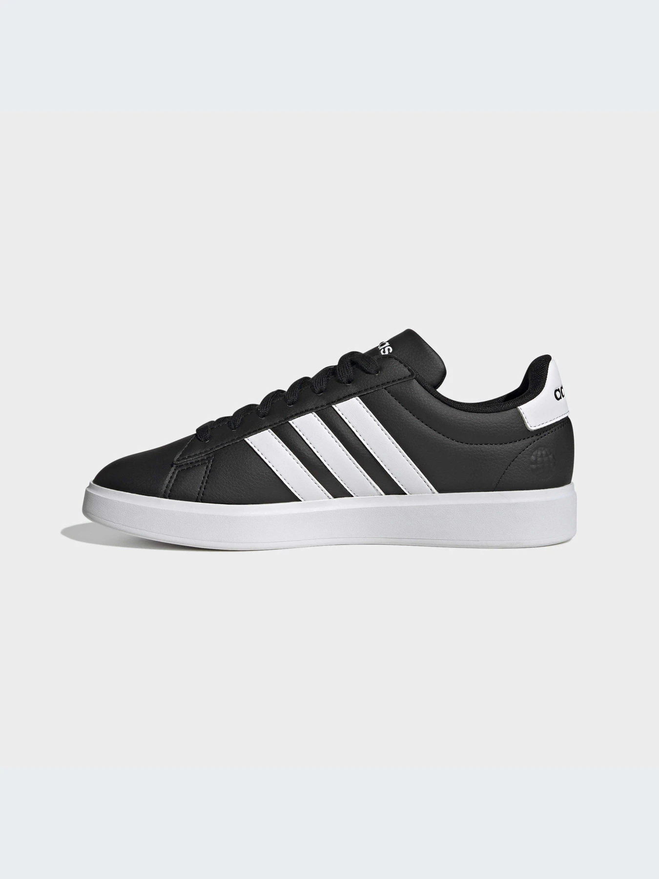 Кеды Adidas Grand Court модель GW9196 Кеды Adidas Grand Court модель GW9196 Фото