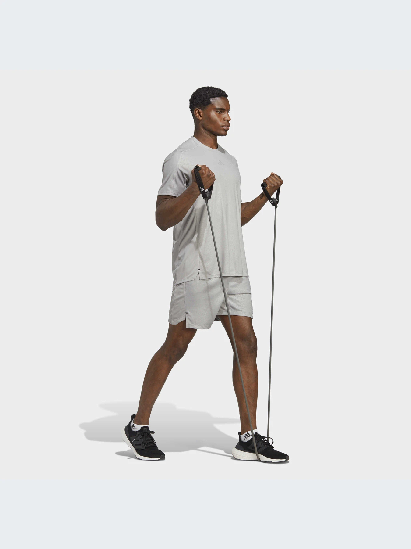 Шорты Adidas модель IC2096 Фото