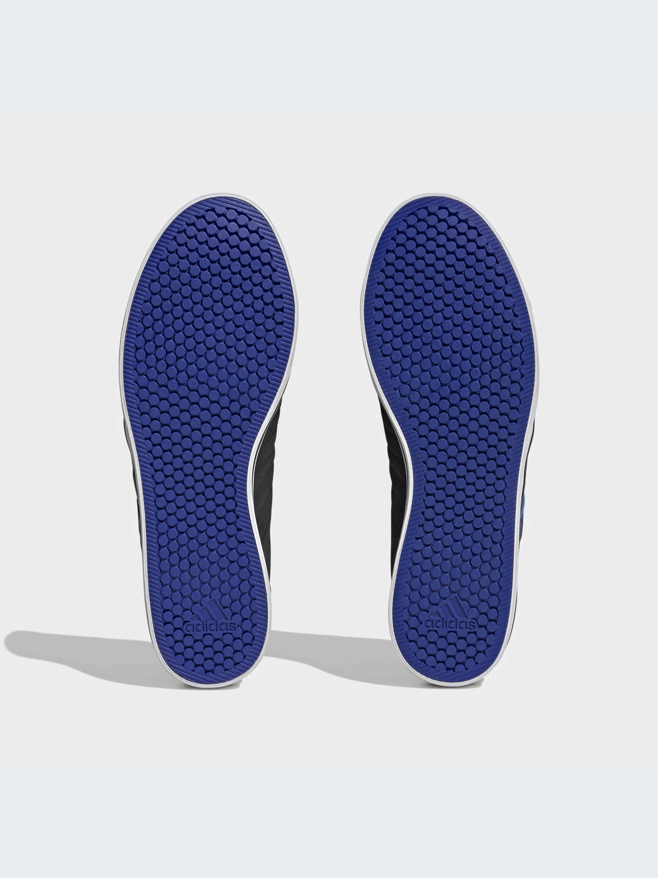 Кеди Adidas модель HP6004 Кеди Adidas модель HP6004 Фото