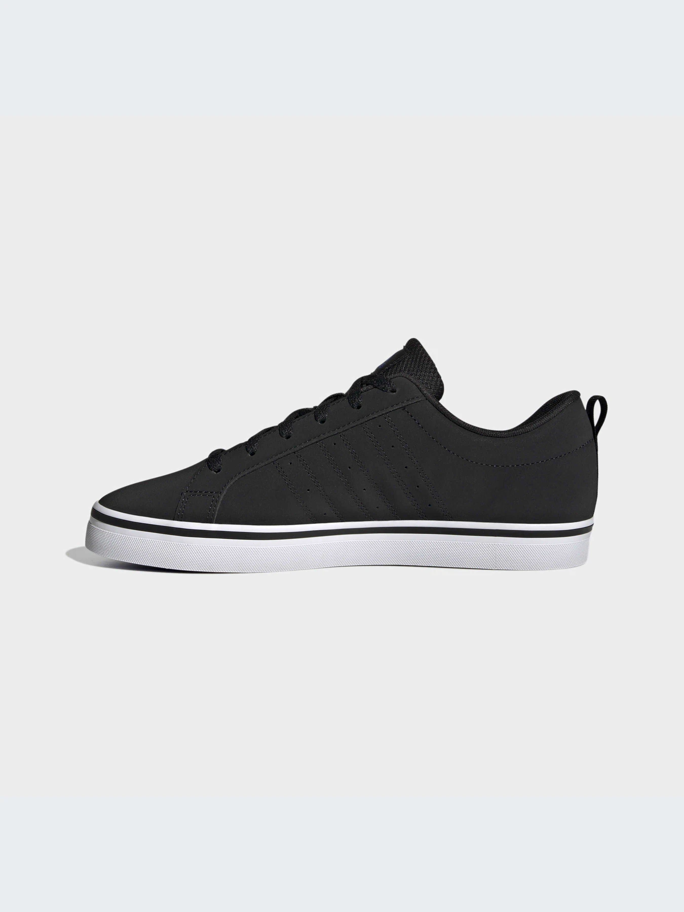 Кеди Adidas модель HP6004 Кеди Adidas модель HP6004 Фото