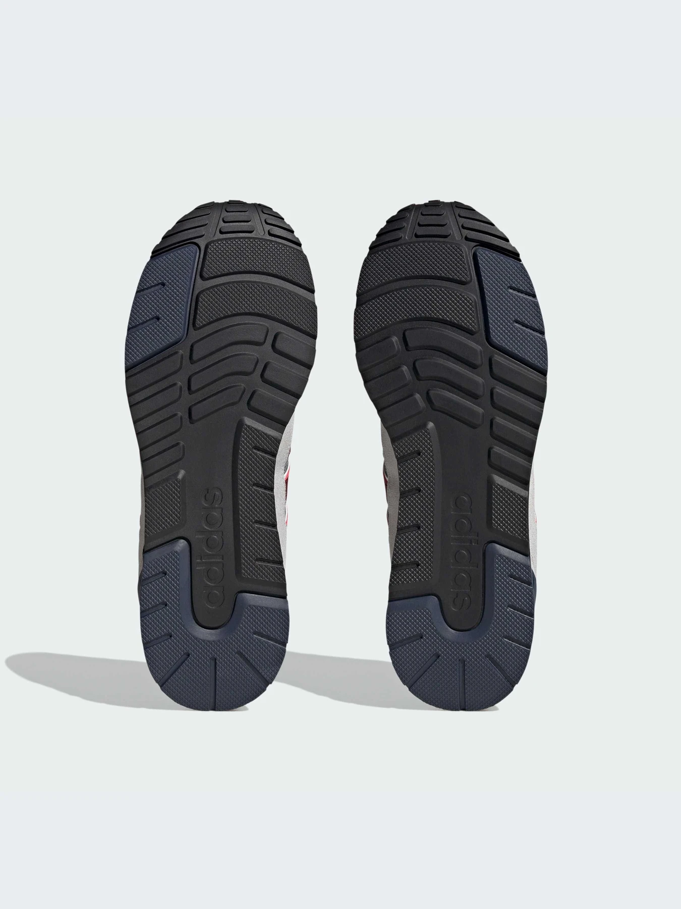 Кроссовки Adidas модель ID1882 Кроссовки Adidas модель ID1882 Фото