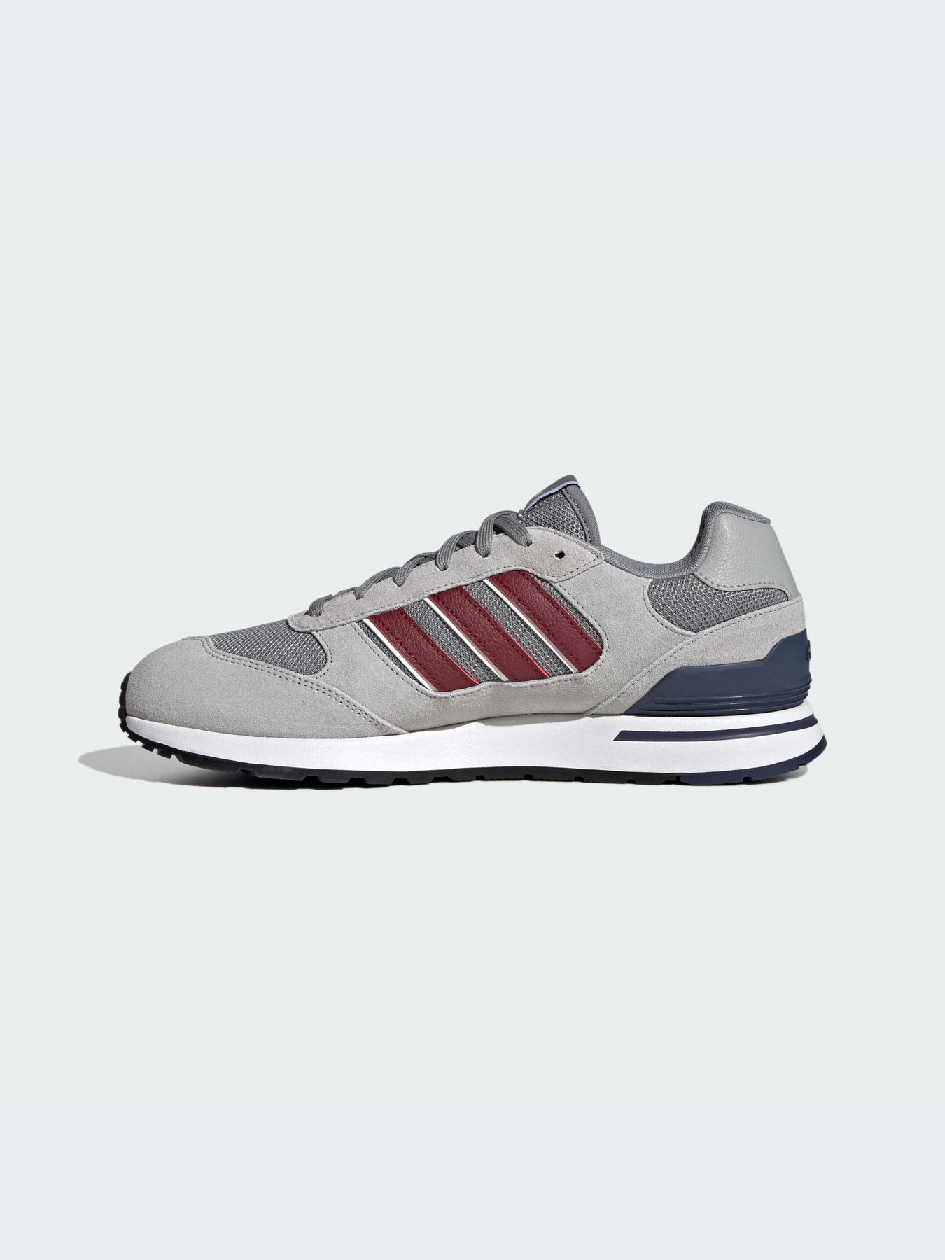 Кроссовки Adidas модель ID1882 Кроссовки Adidas модель ID1882 Фото
