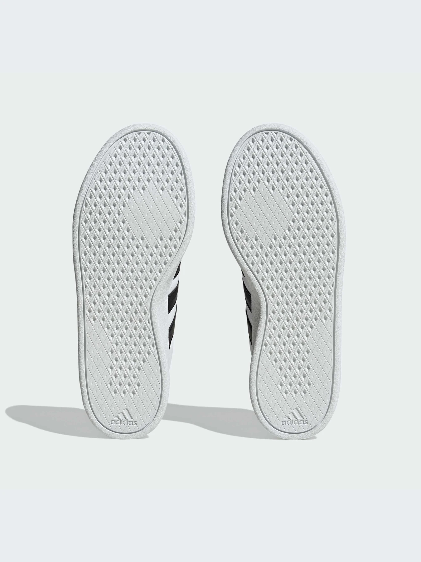 Кроссовки Adidas модель IE7049 Фото