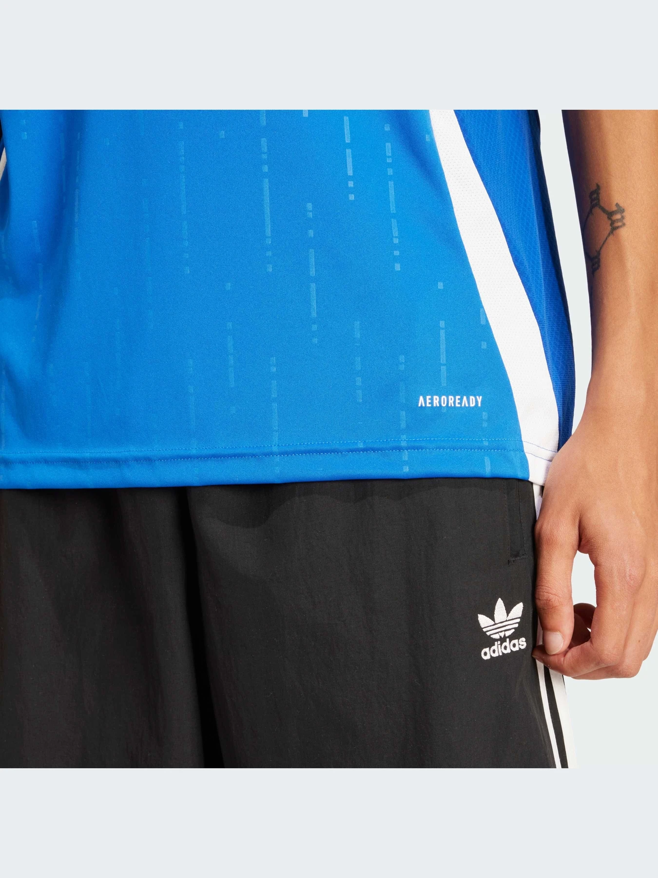 Футболки и поло Adidas модель IN0657 Футболки и поло Adidas модель IN0657 Фото