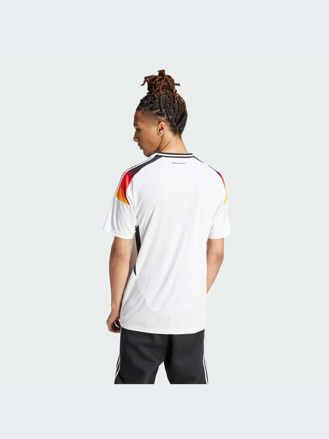 Футболки и поло Adidas модель IP8139 Футболки и поло Adidas модель IP8139 Фото