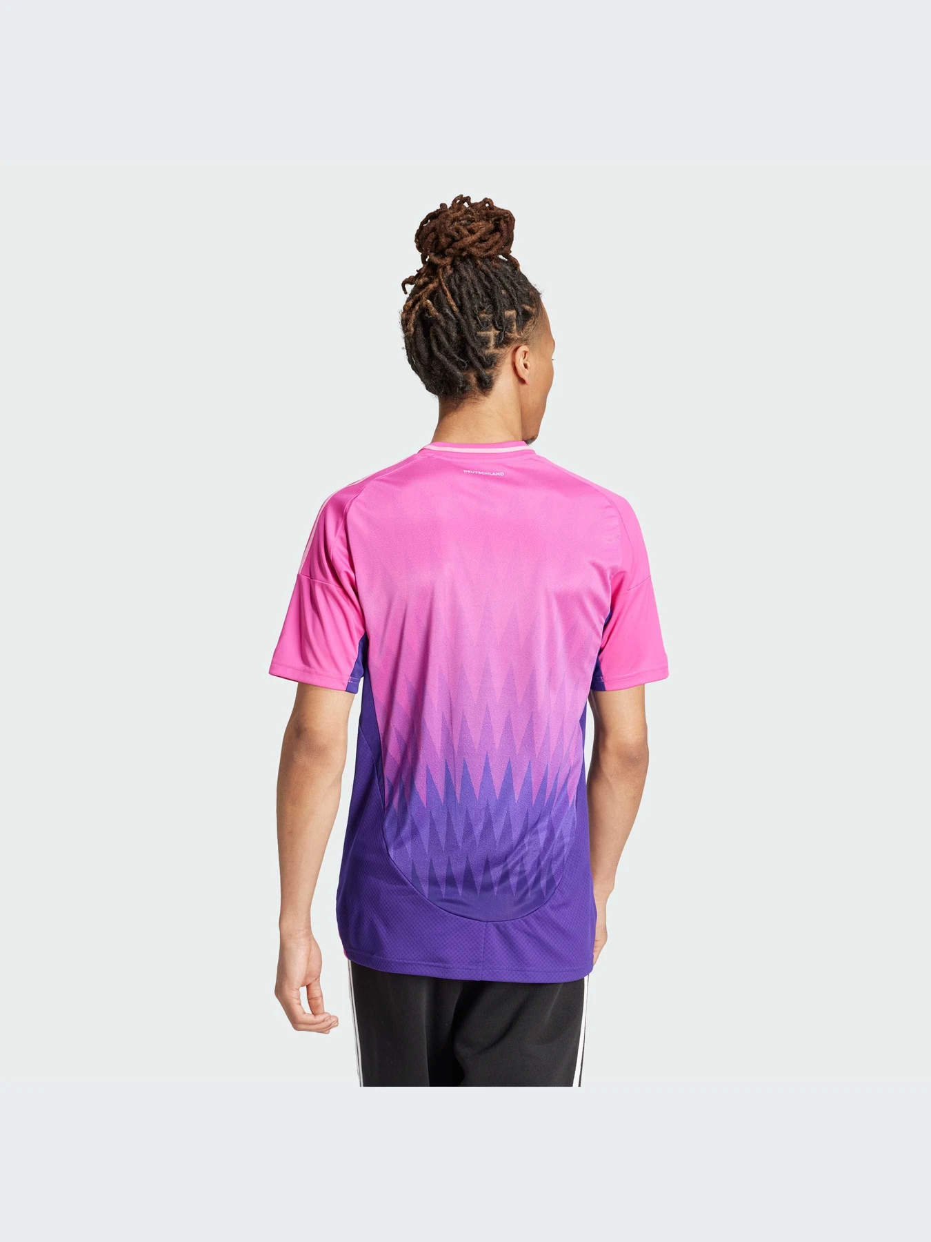 Футболки и поло Adidas модель IP8158 Футболки и поло Adidas модель IP8158 Фото