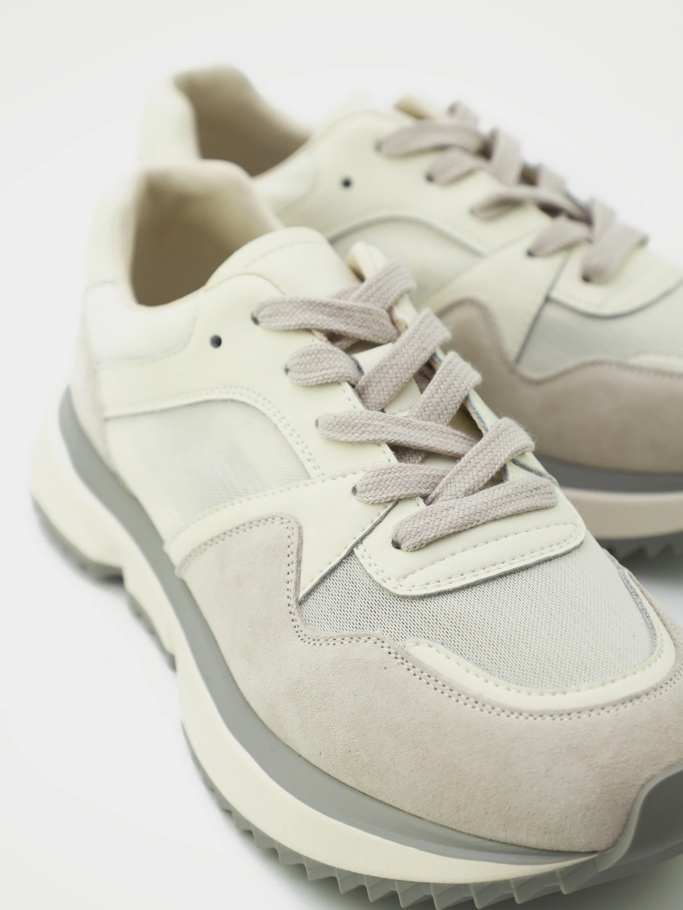 Кроссовки URBAN TRACE модель UT17345-WB Кроссовки URBAN TRACE модель UT17345-WB Фото
