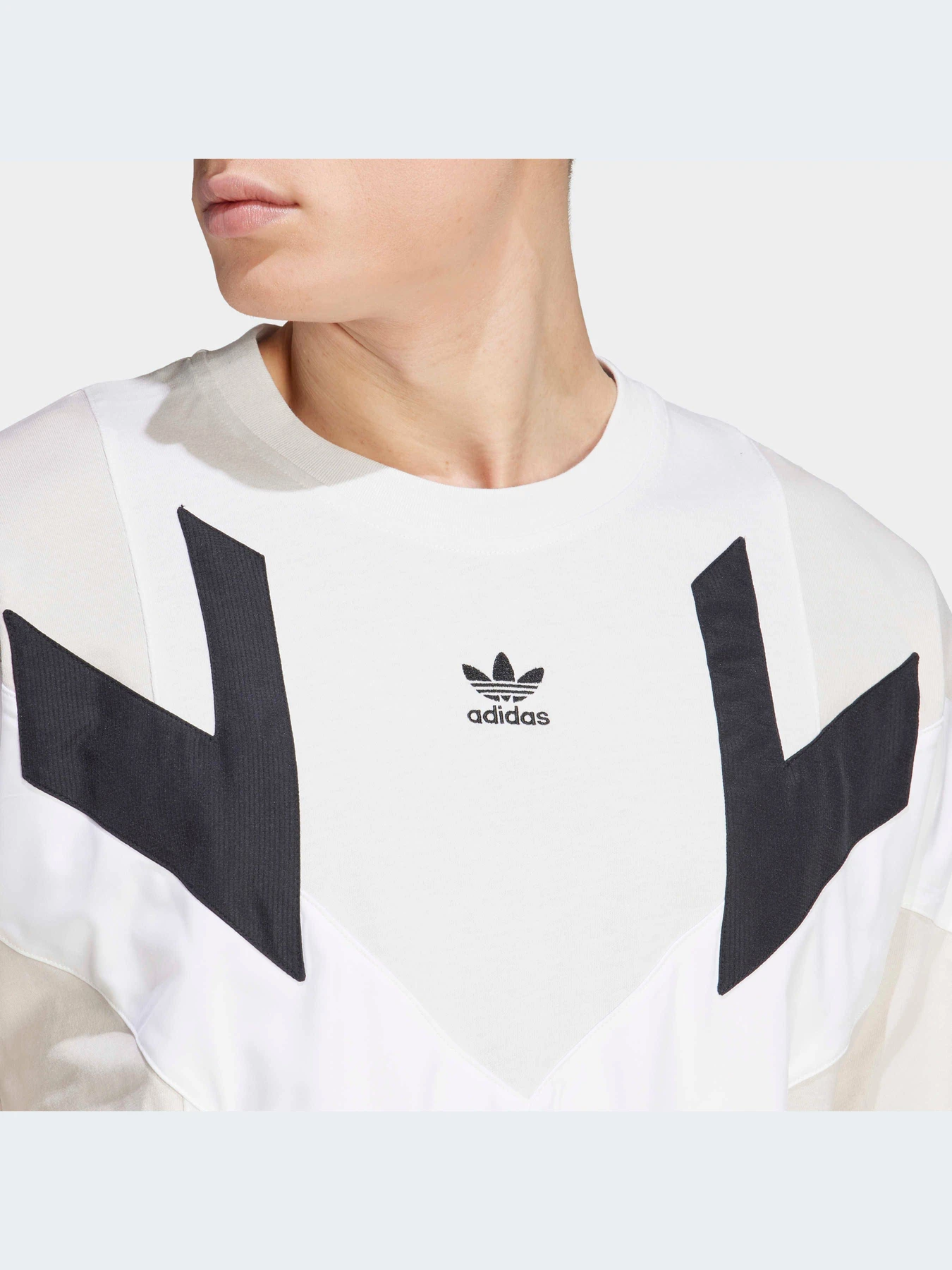 Футболки и поло Adidas модель IC6012 Футболки и поло Adidas модель IC6012 Фото