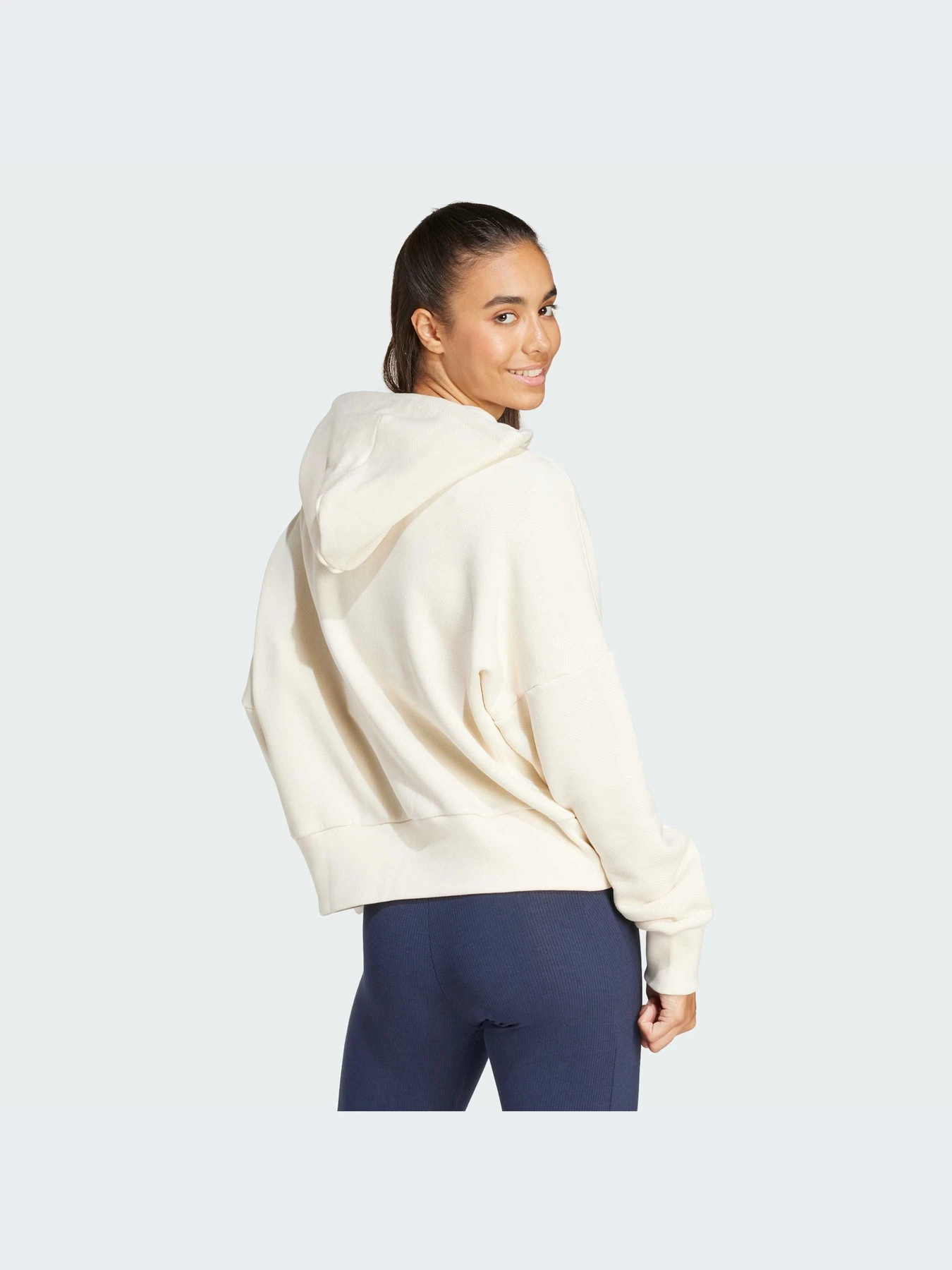 Худи и свитшоты Adidas модель IP2284 Фото