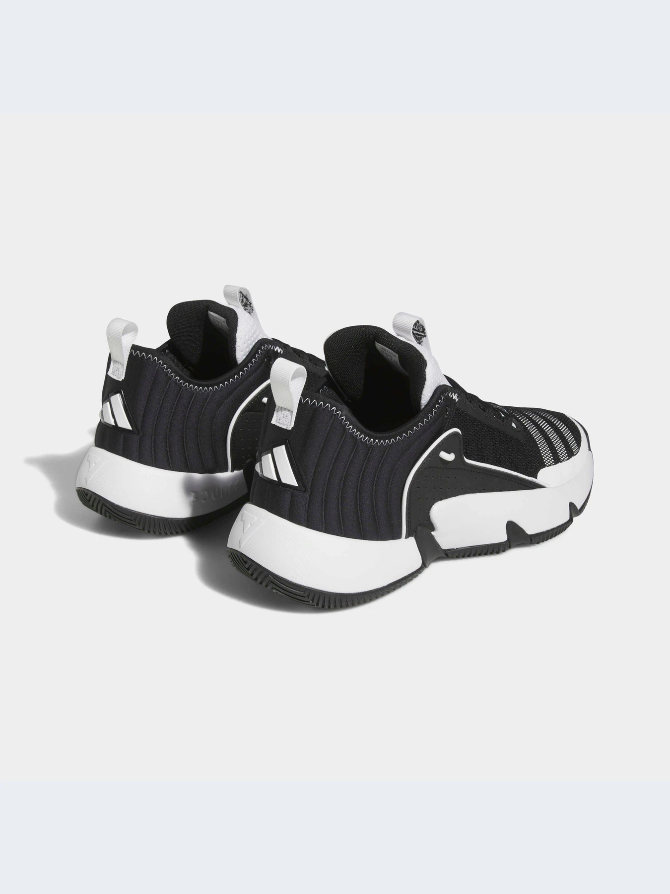 Кросівки Adidas модель HQ1020 Кросівки Adidas модель HQ1020 Фото