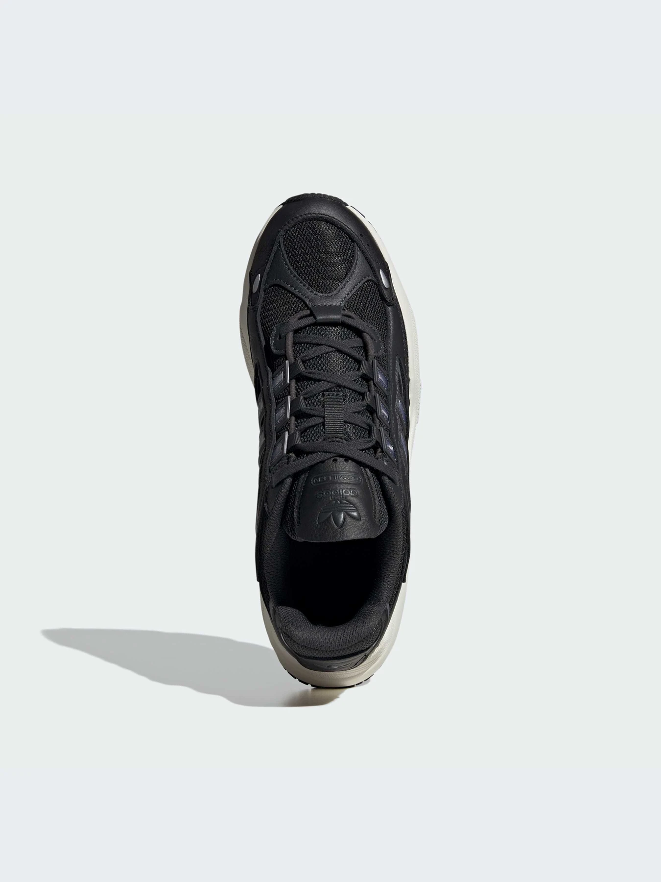 Кросівки Adidas Ozweego модель ID5831 Фото