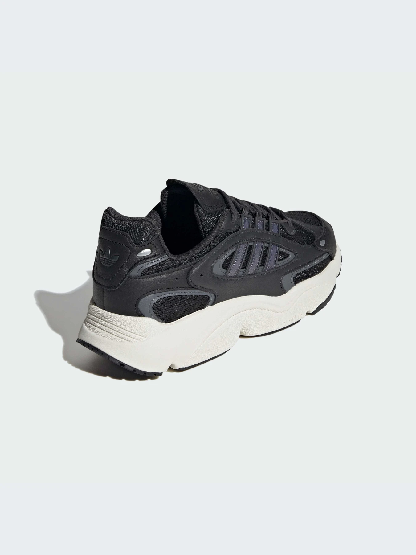 Кросівки Adidas Ozweego модель ID5831 Фото