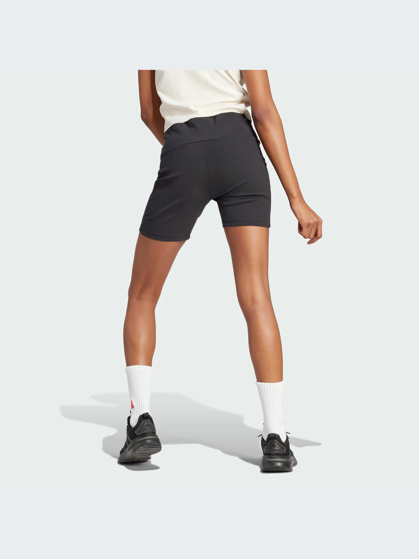 Шорты Adidas модель IR8786 Фото