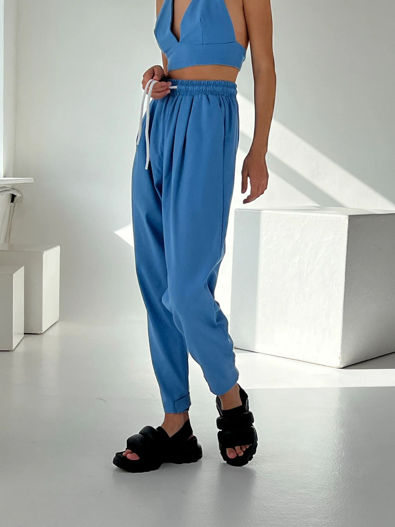 Брюки IJ модель lipuchki-linen-blue Фото