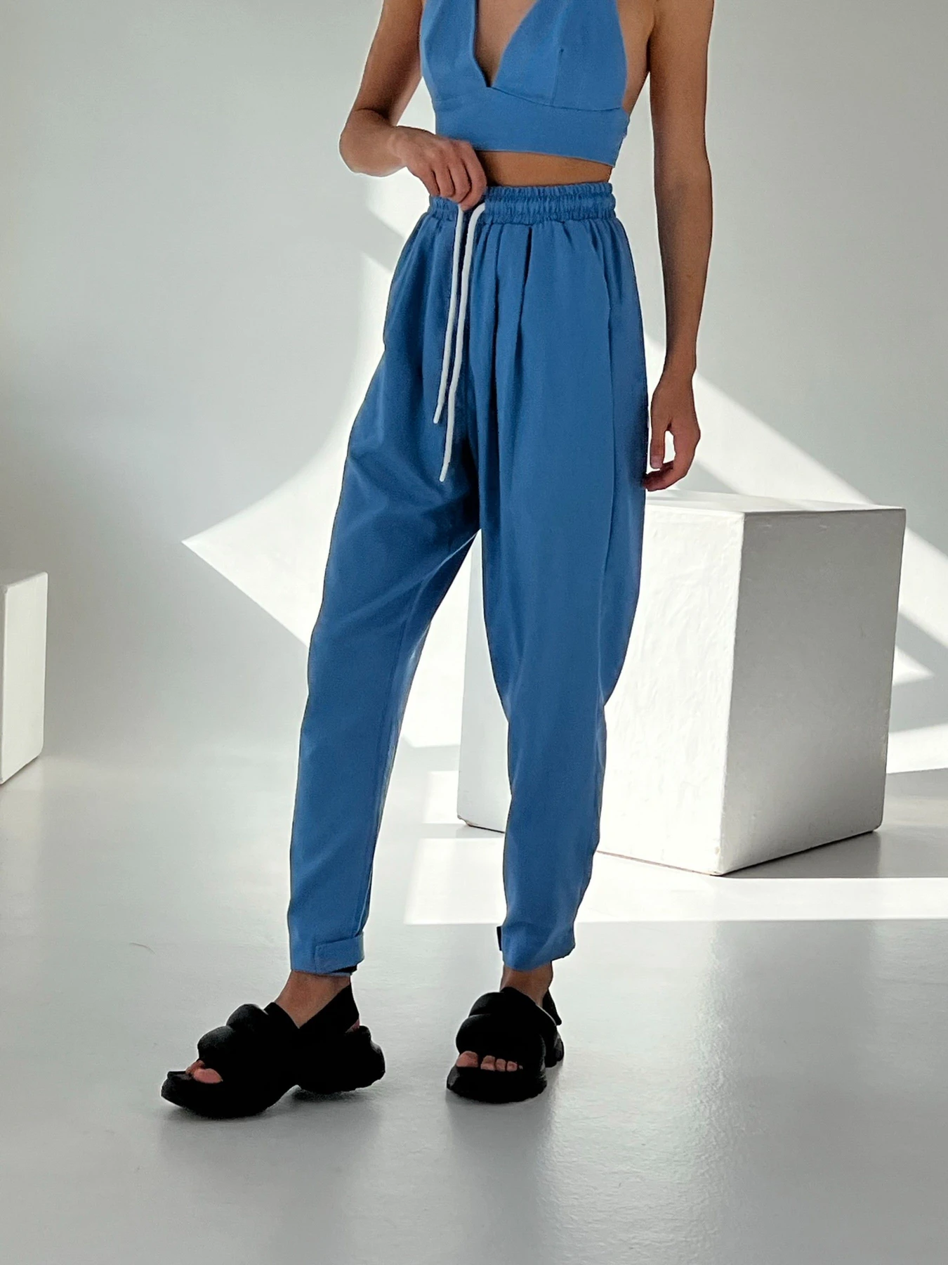 Брюки IJ модель lipuchki-linen-blue Фото