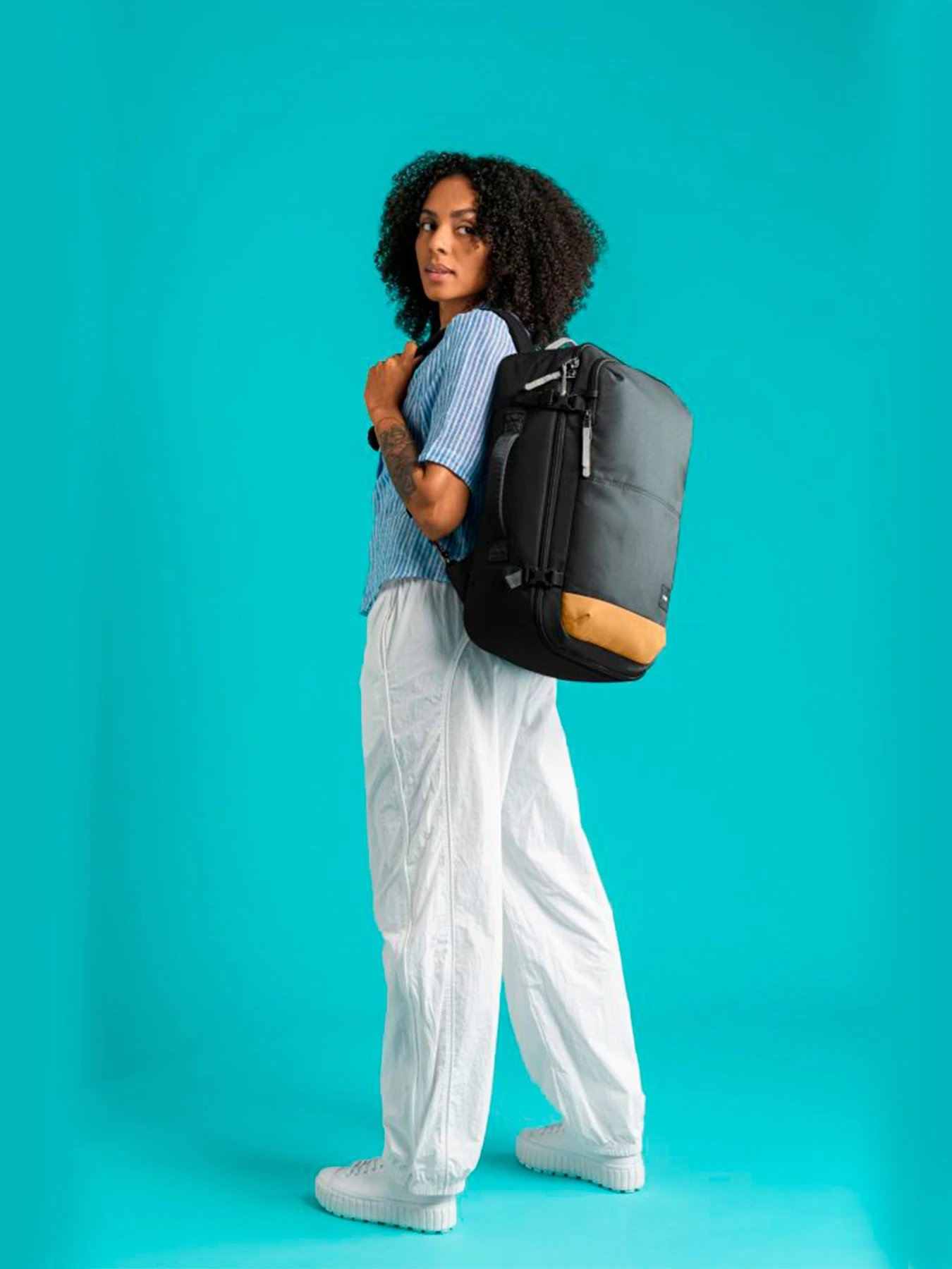 Рюкзаки Pacsafe Go Carry-on модель 35155130 Рюкзаки Pacsafe Go Carry-on модель 35155130 Фото
