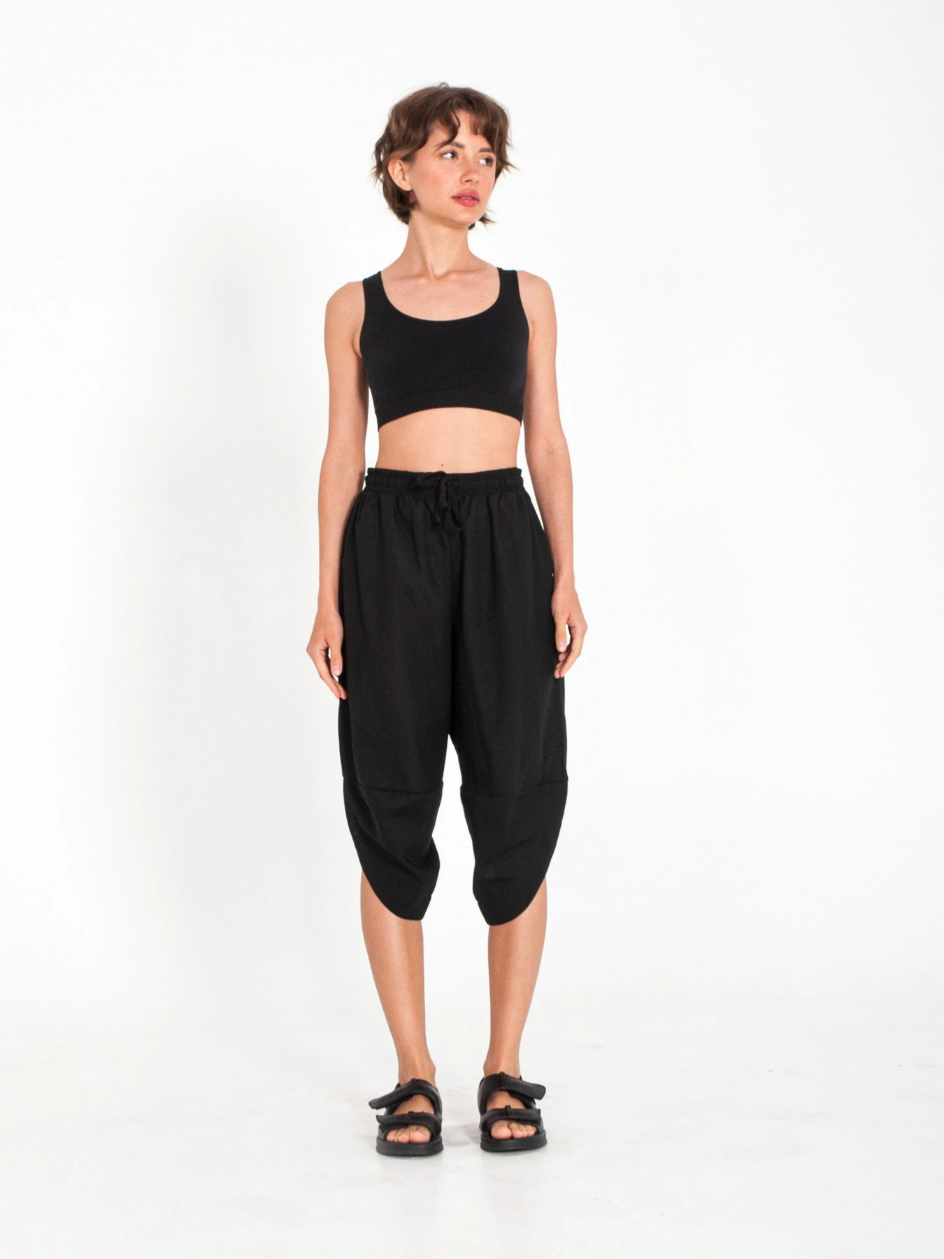 Шорты IJ модель coi-black Шорты IJ модель coi-black Фото