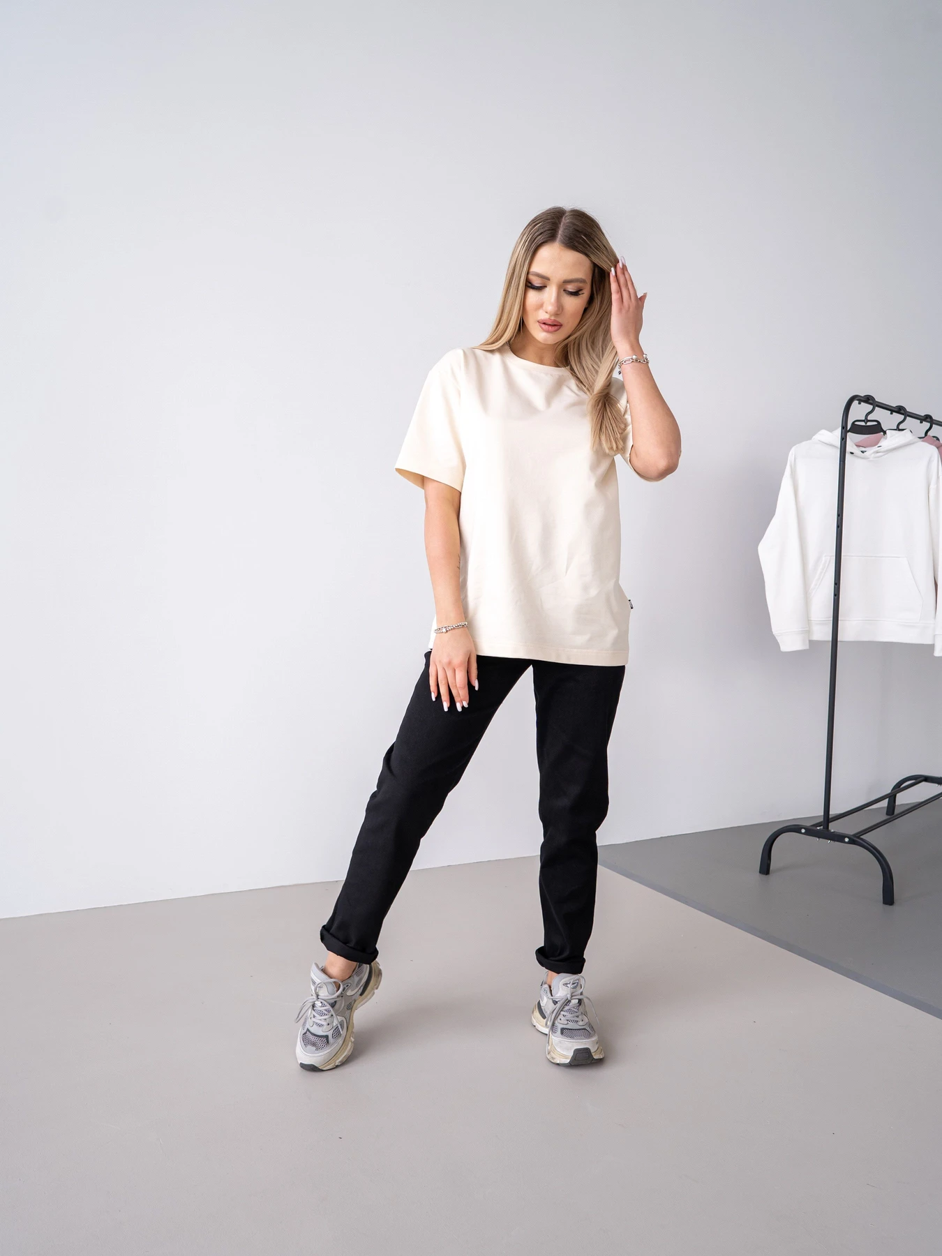 Футболки и поло TeamV Oversize модель 770-3 Футболки и поло TeamV Oversize модель 770-3 Фото
