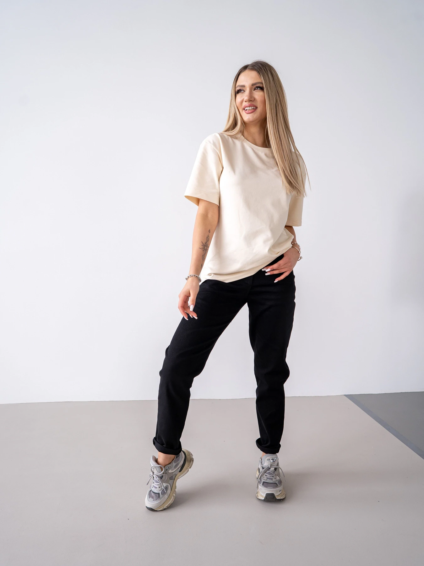 Футболки и поло TeamV Oversize модель 770-3 Футболки и поло TeamV Oversize модель 770-3 Фото