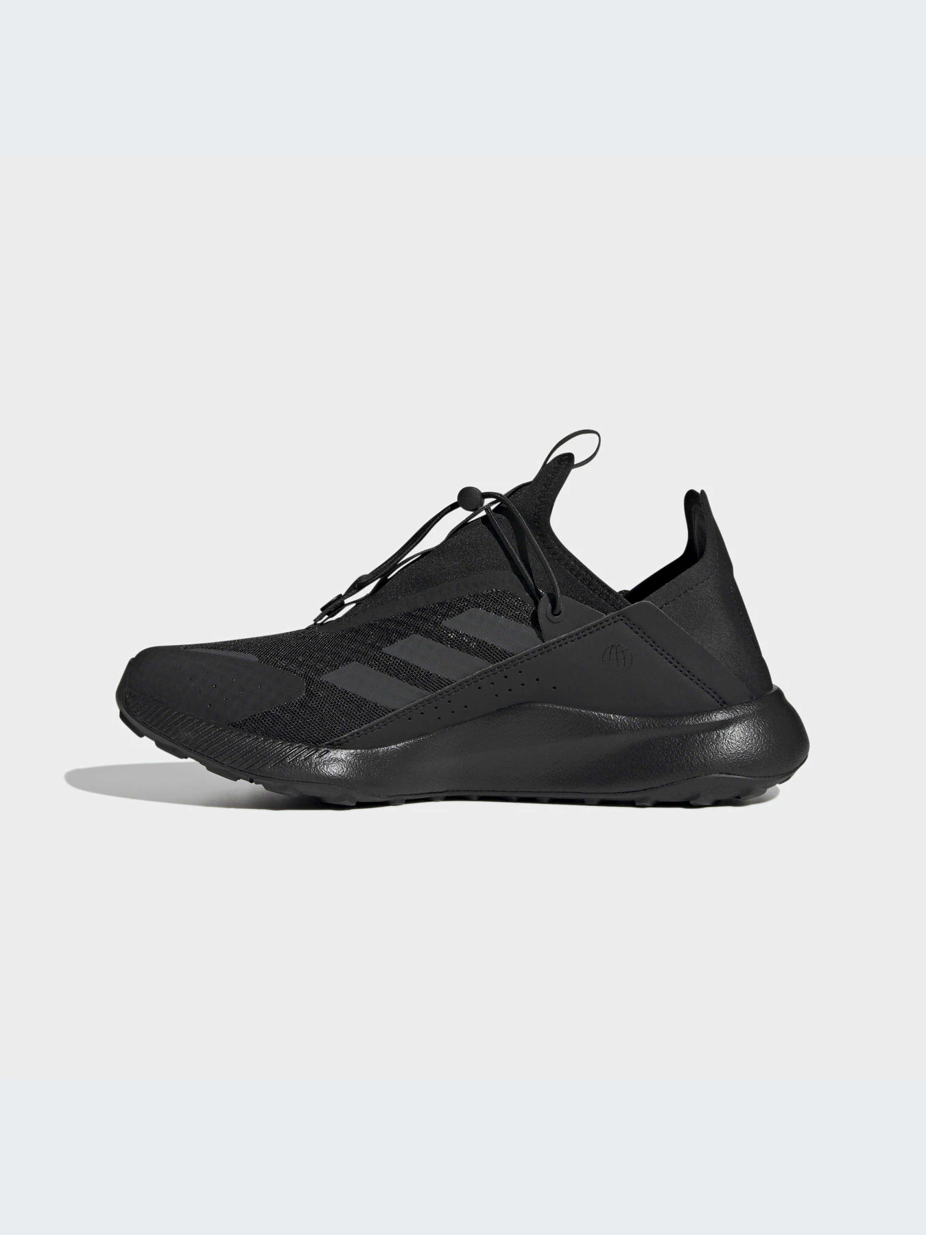 Кроссовки Adidas модель HP8623 Кроссовки Adidas модель HP8623 Фото