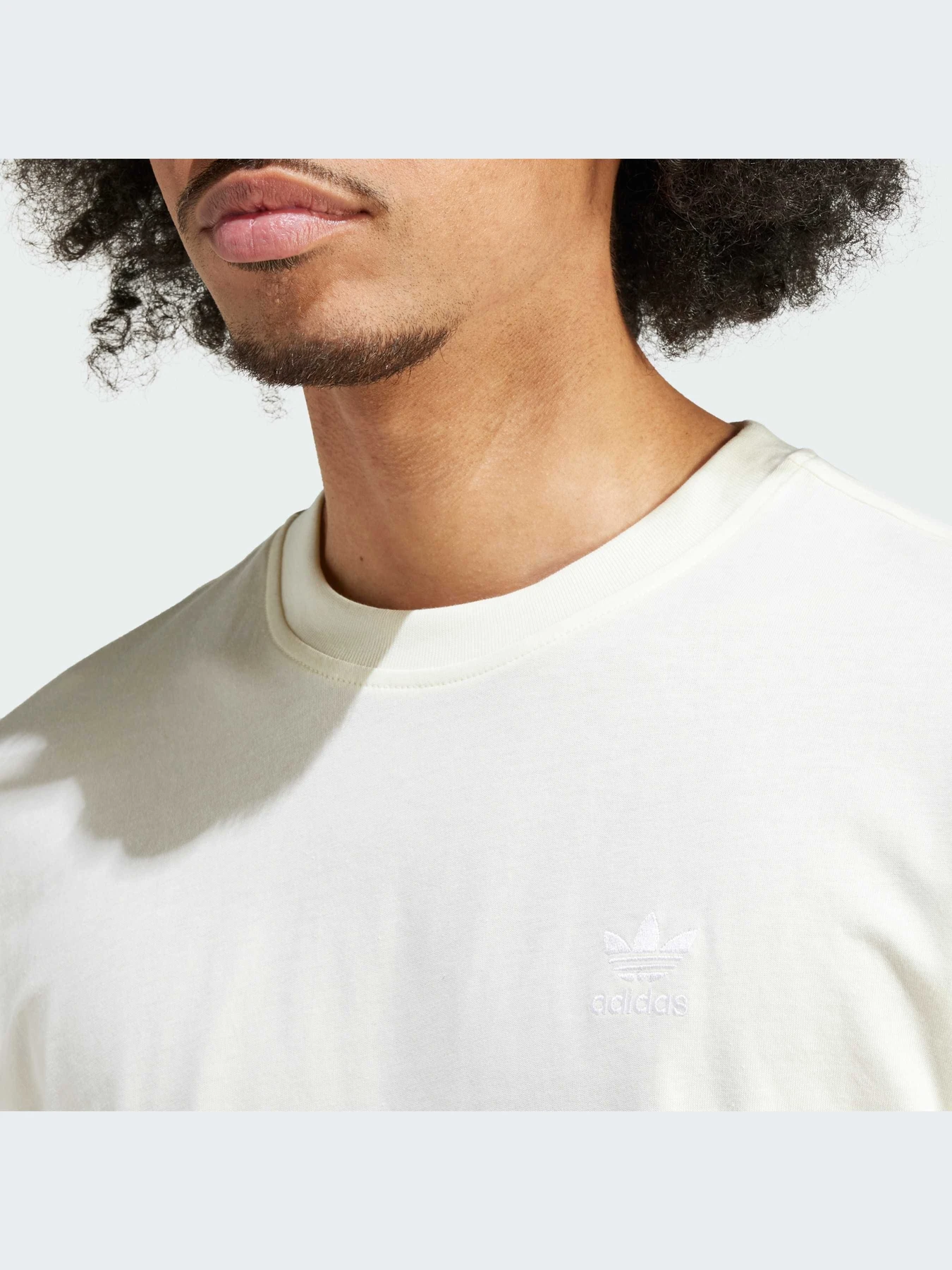 Футболки и поло Adidas модель IR9694 Футболки и поло Adidas модель IR9694 Фото